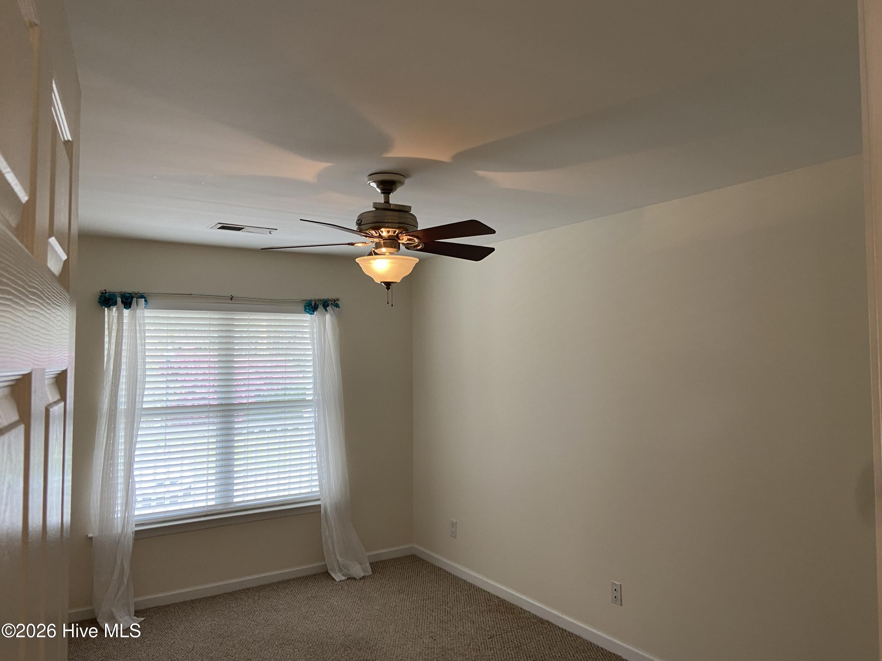 100566688 | Photo 17