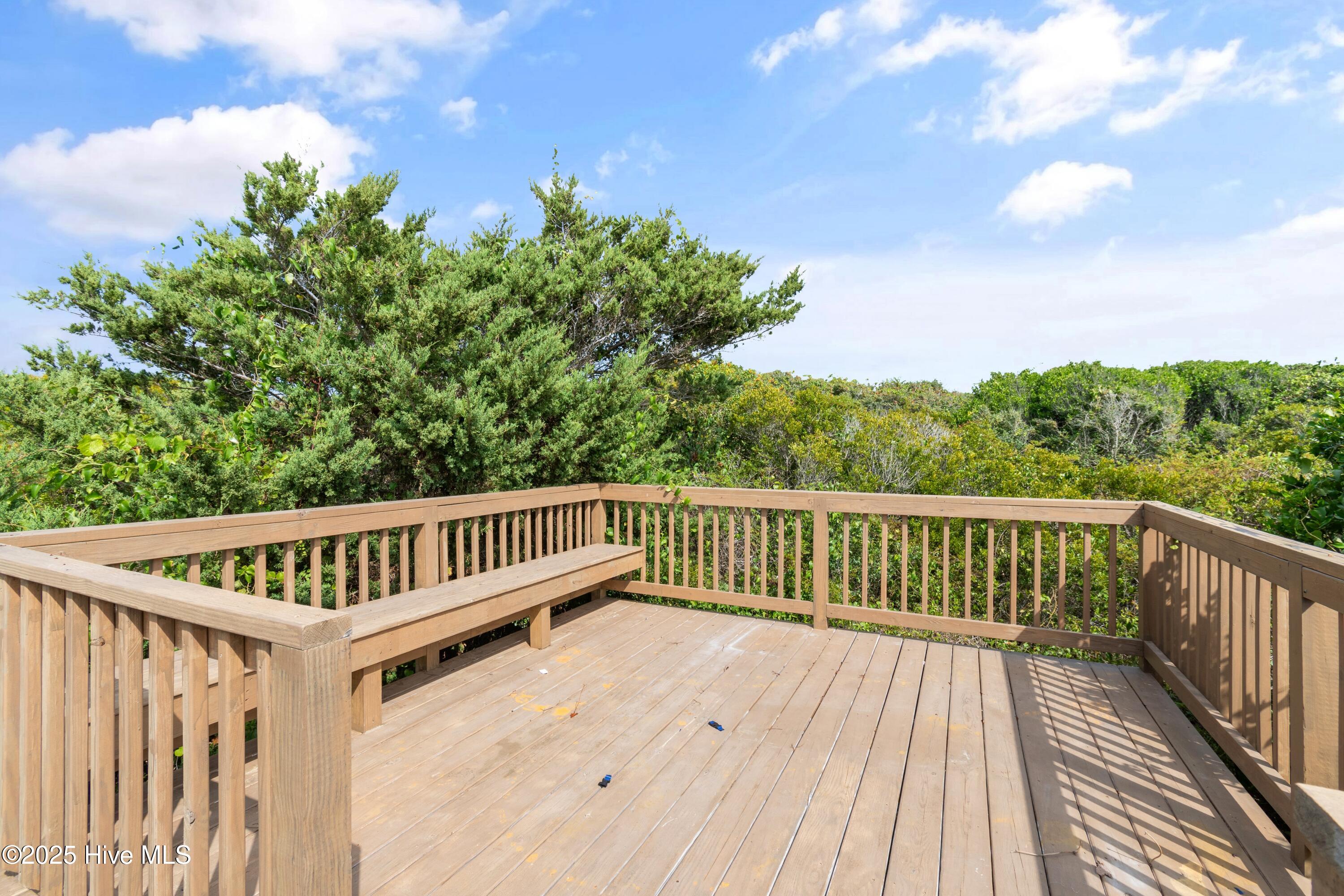 100536702 | Photo 122