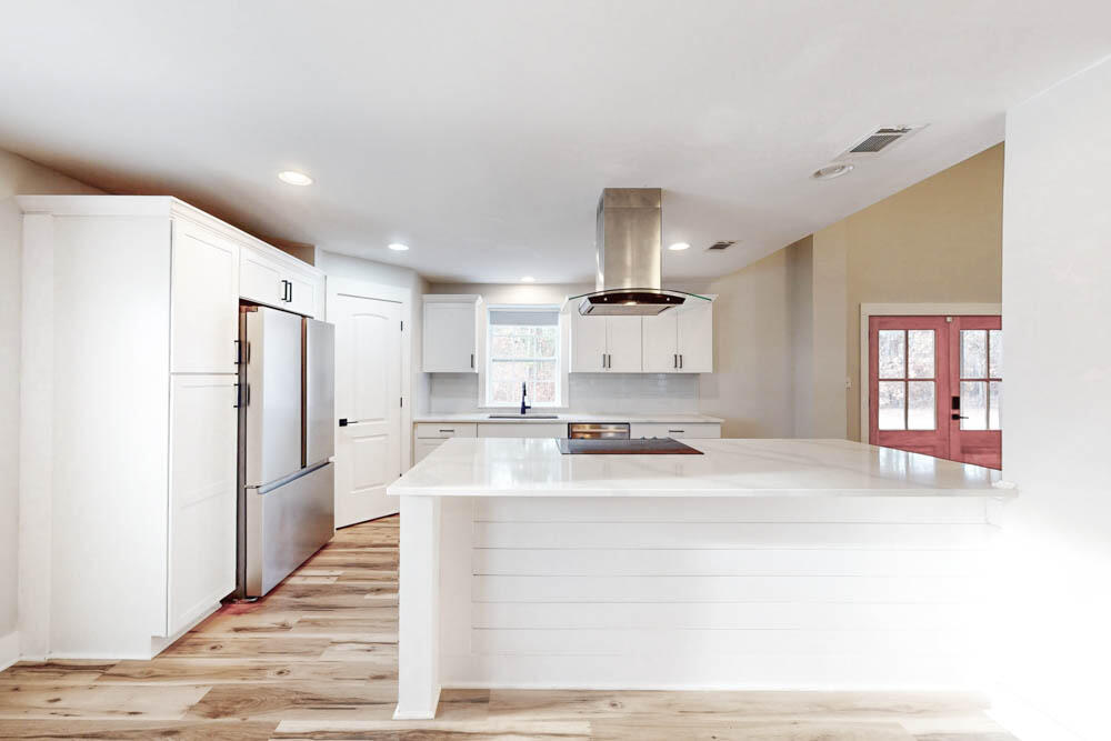 Spacious Kitchen!