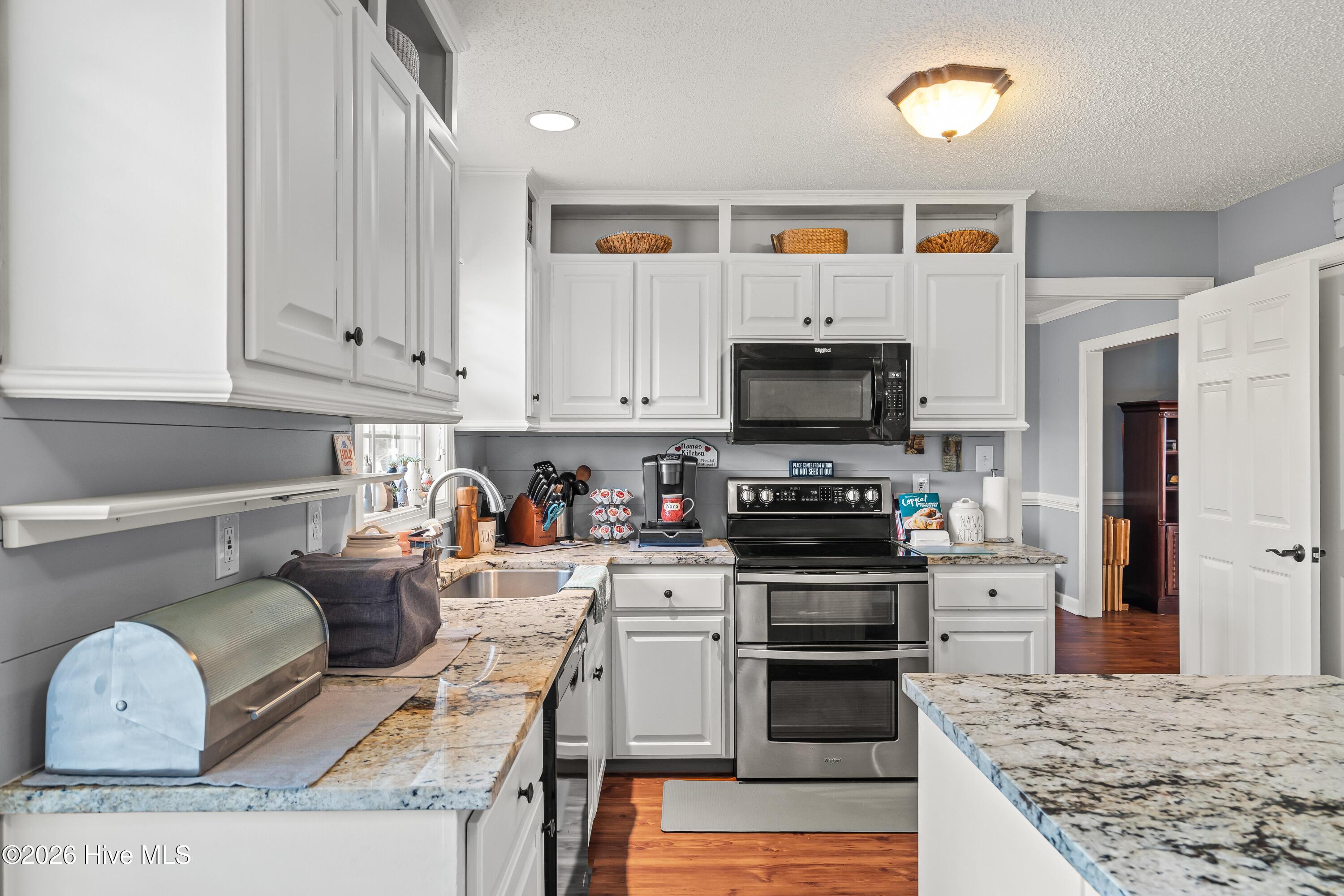 100550055 | Photo 16