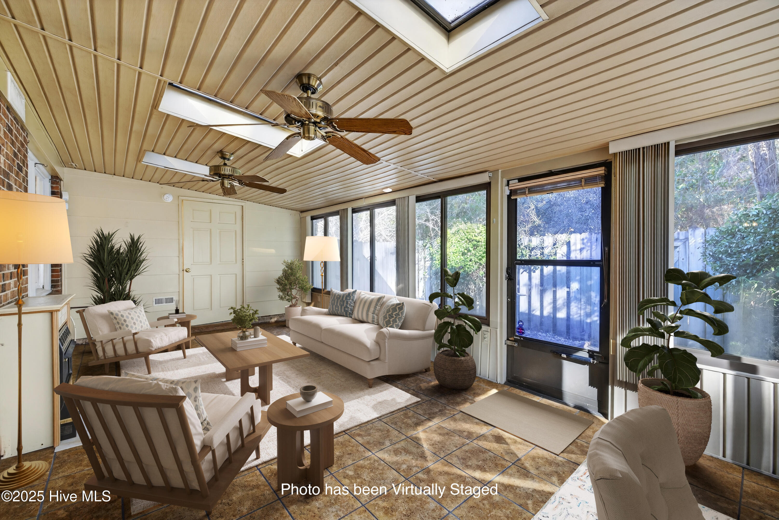 100546761 | Photo 10