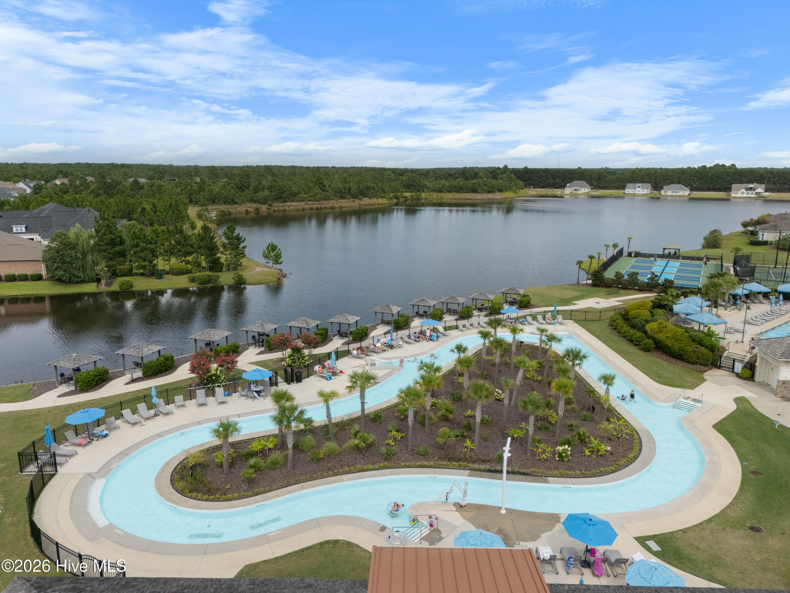 100565162 | Photo 79