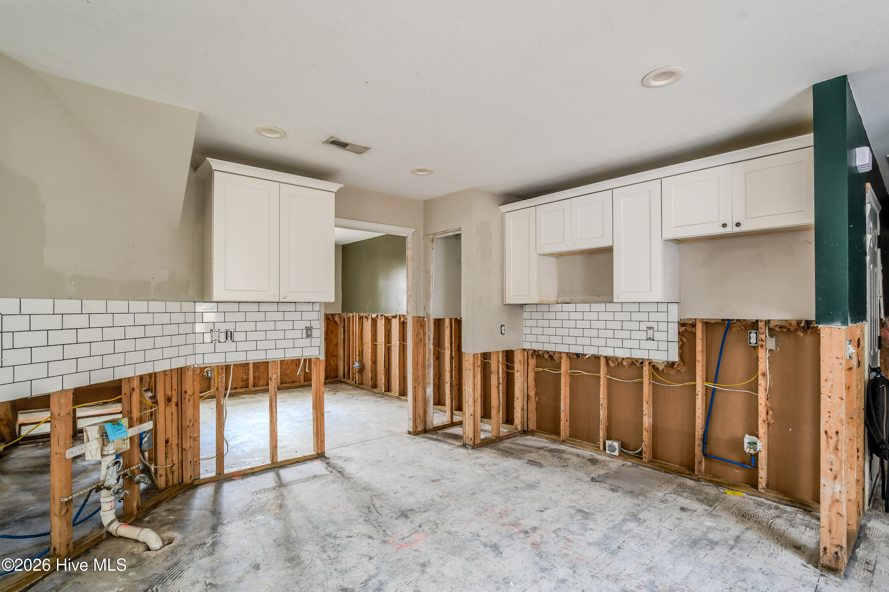 100547567 | Photo 12