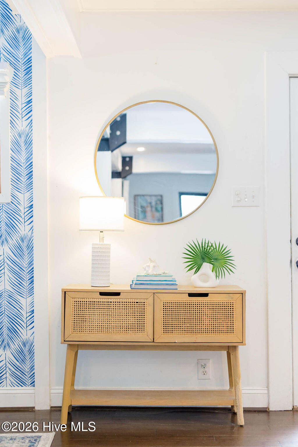 100558568 | Photo 10