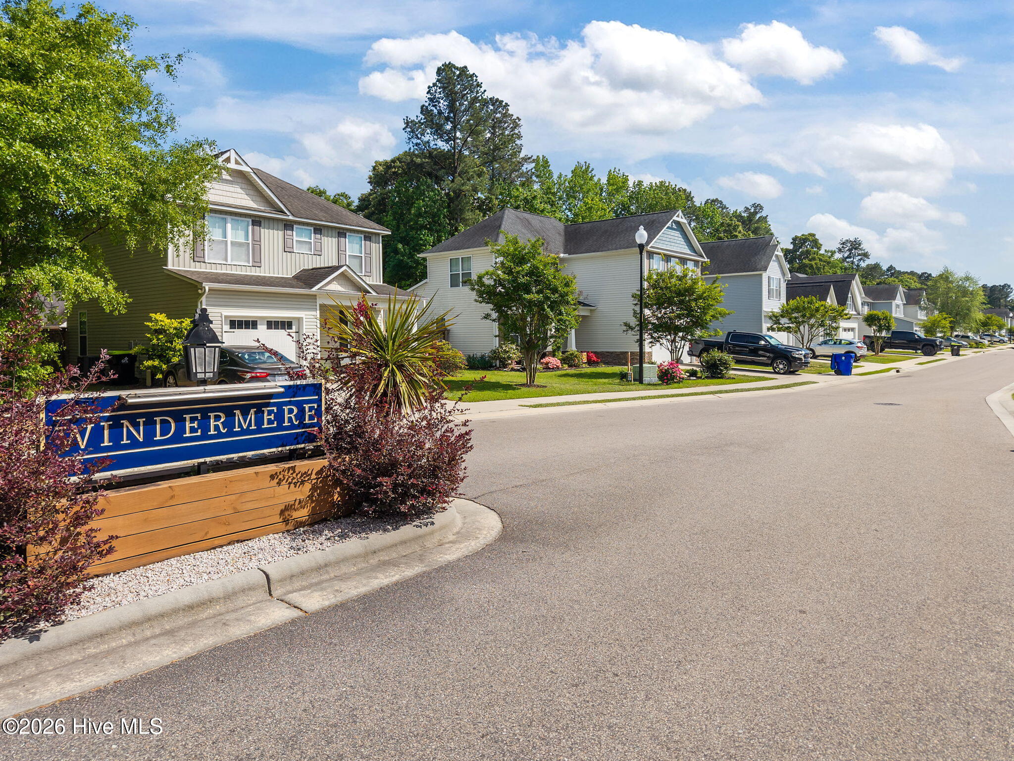 100570490 | Photo 46