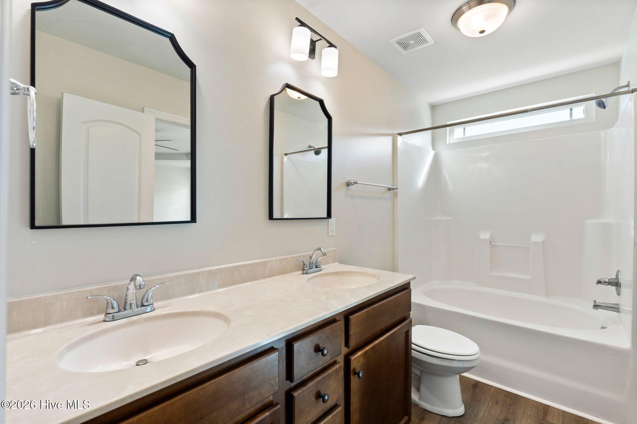 100559181 | Photo 20