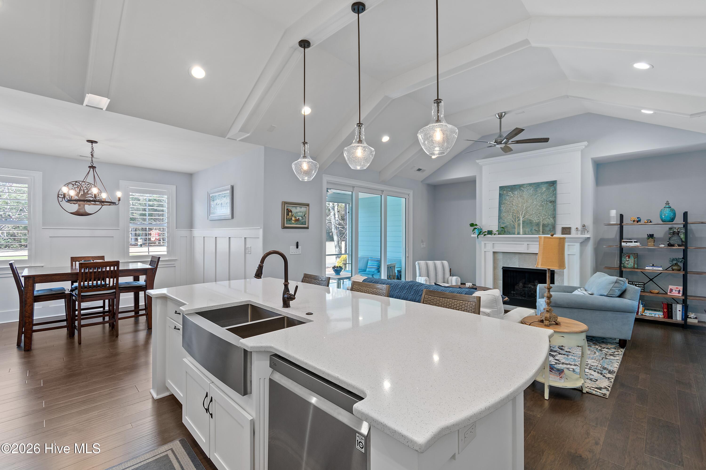 100552502 | Photo 29