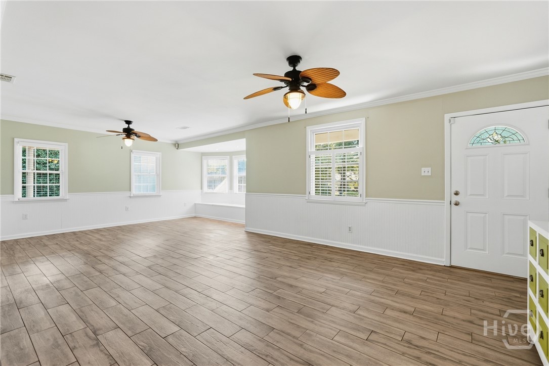 Photo 4 of Single family home for sale at 206 Port Royal Dr, Savannah, GA 31410 | MLS# SA364599 | Listing updated on 2026-09-20