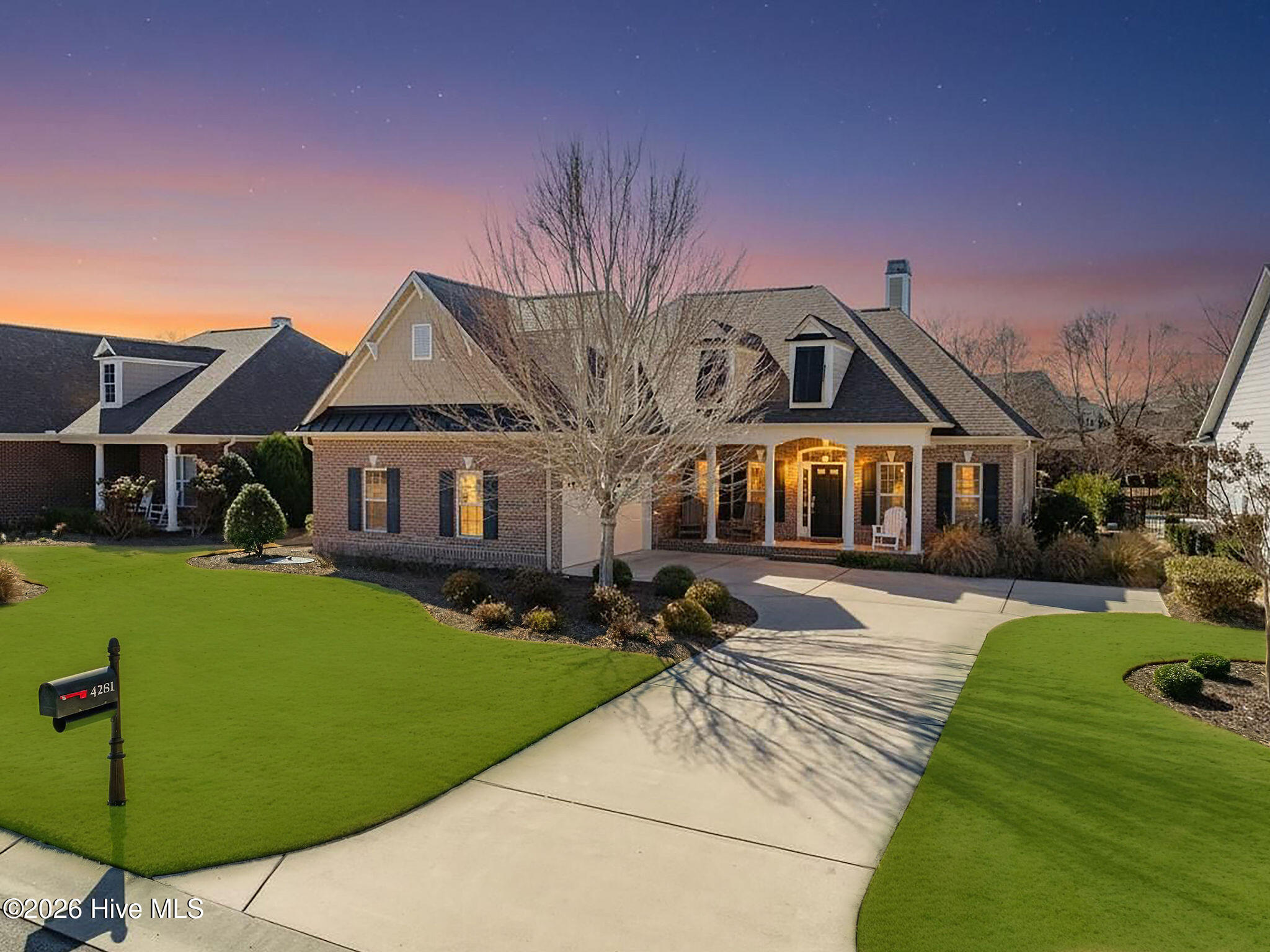 100564801 | Photo 33