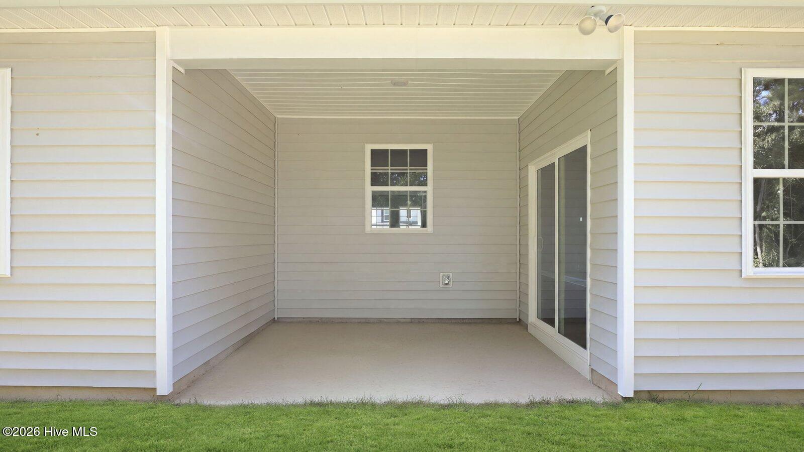 35th image of 256 Lake Tyler Dr, New Bern, NC 28560 | MLS# 100582256