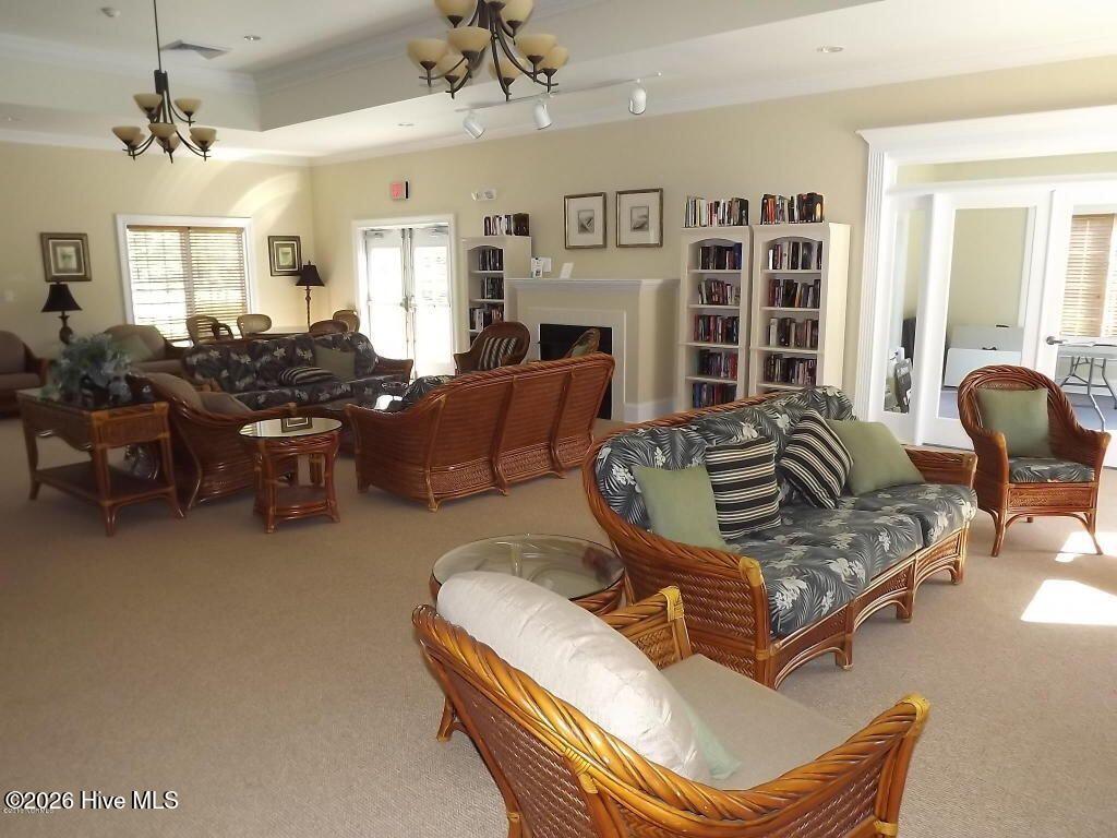 100553380 | Photo 36