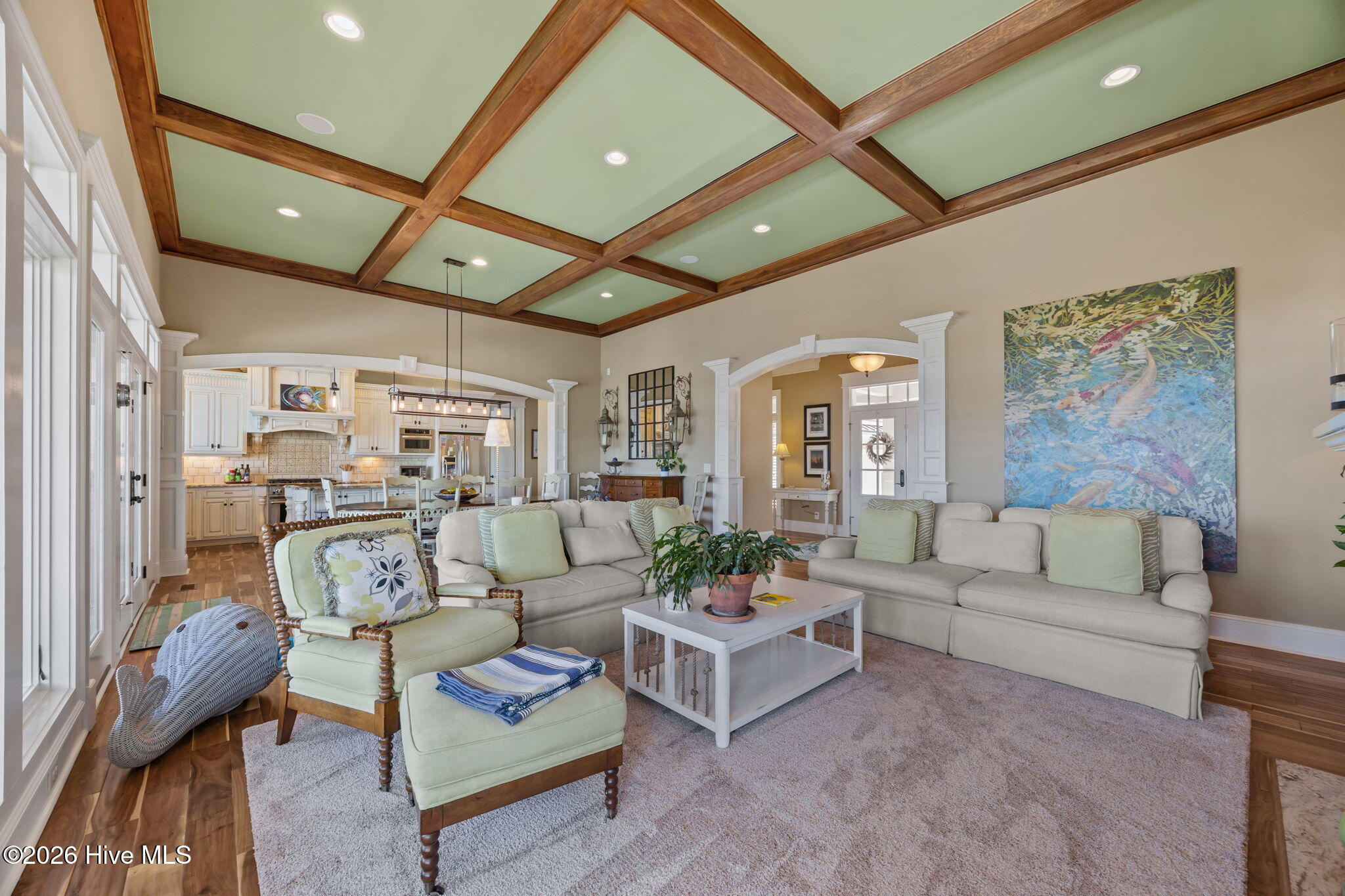 100564617 | Photo 12