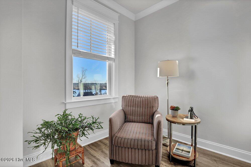 100547511 | Photo 32