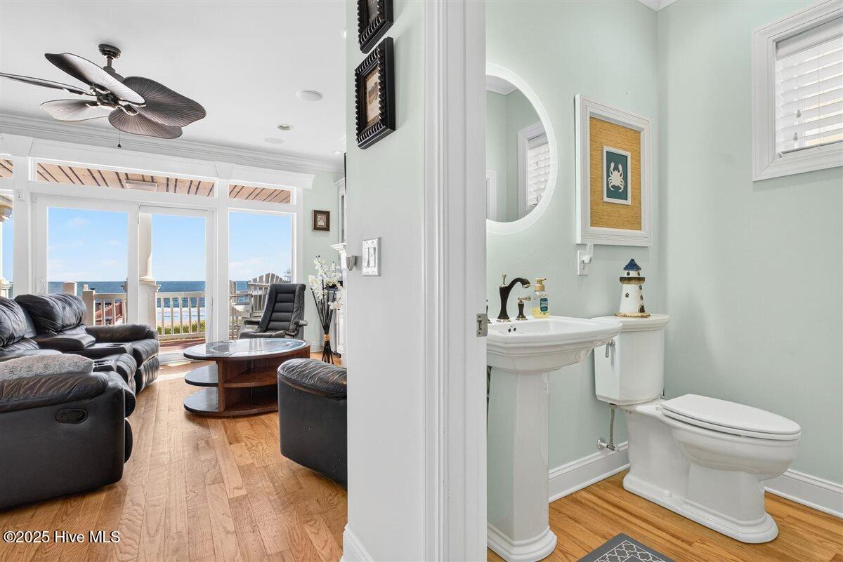 100538364 | Photo 72