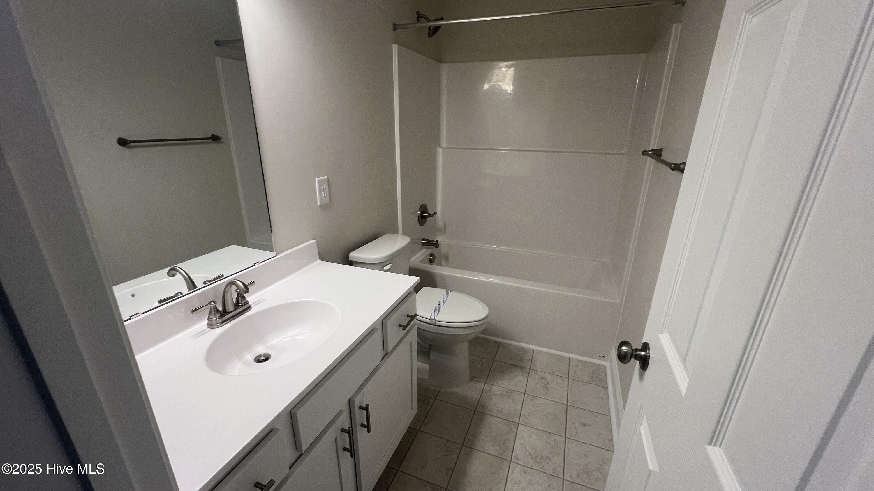 100544973 | Photo 19