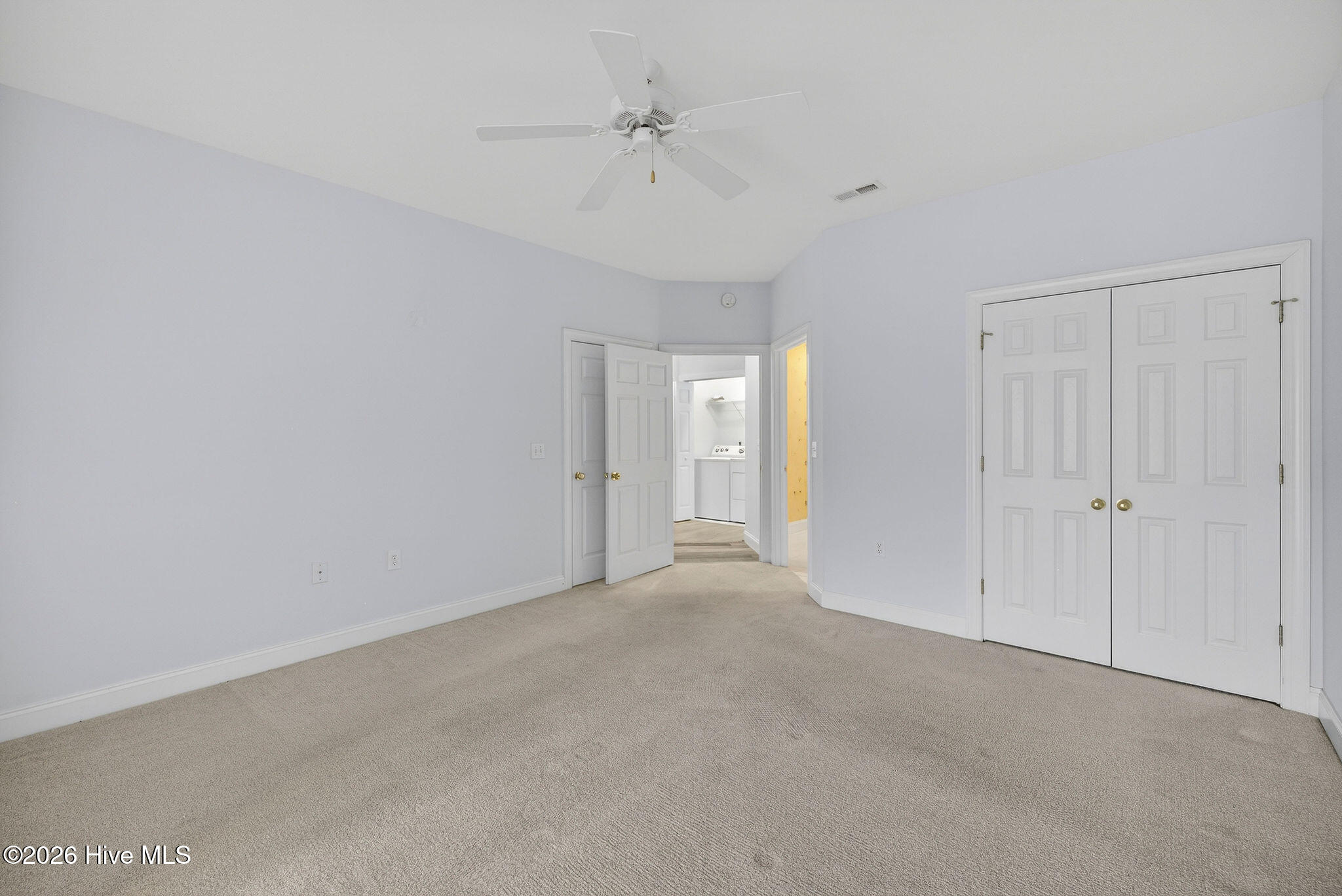 100561497 | Photo 32