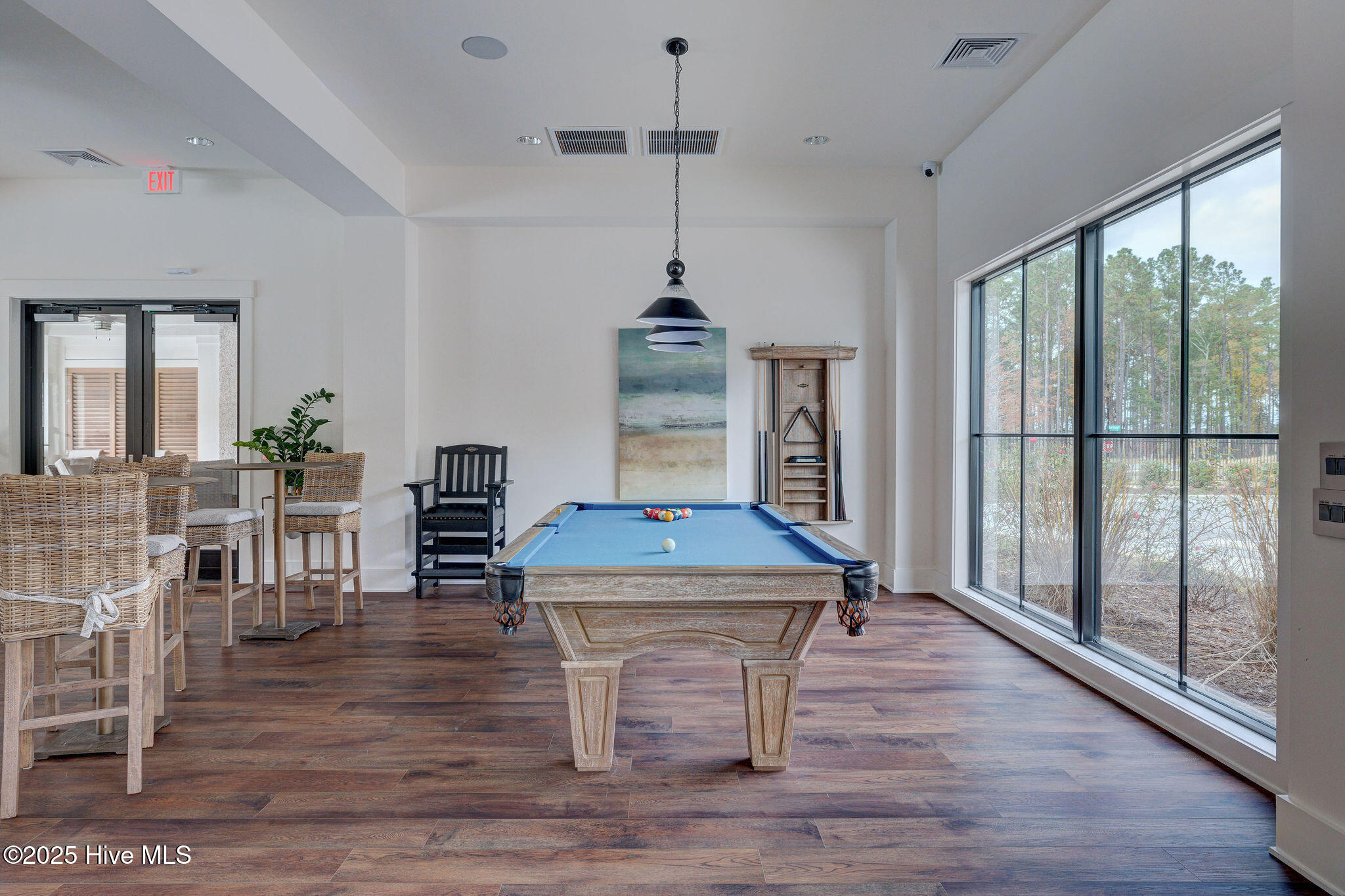 100537676 | Photo 27