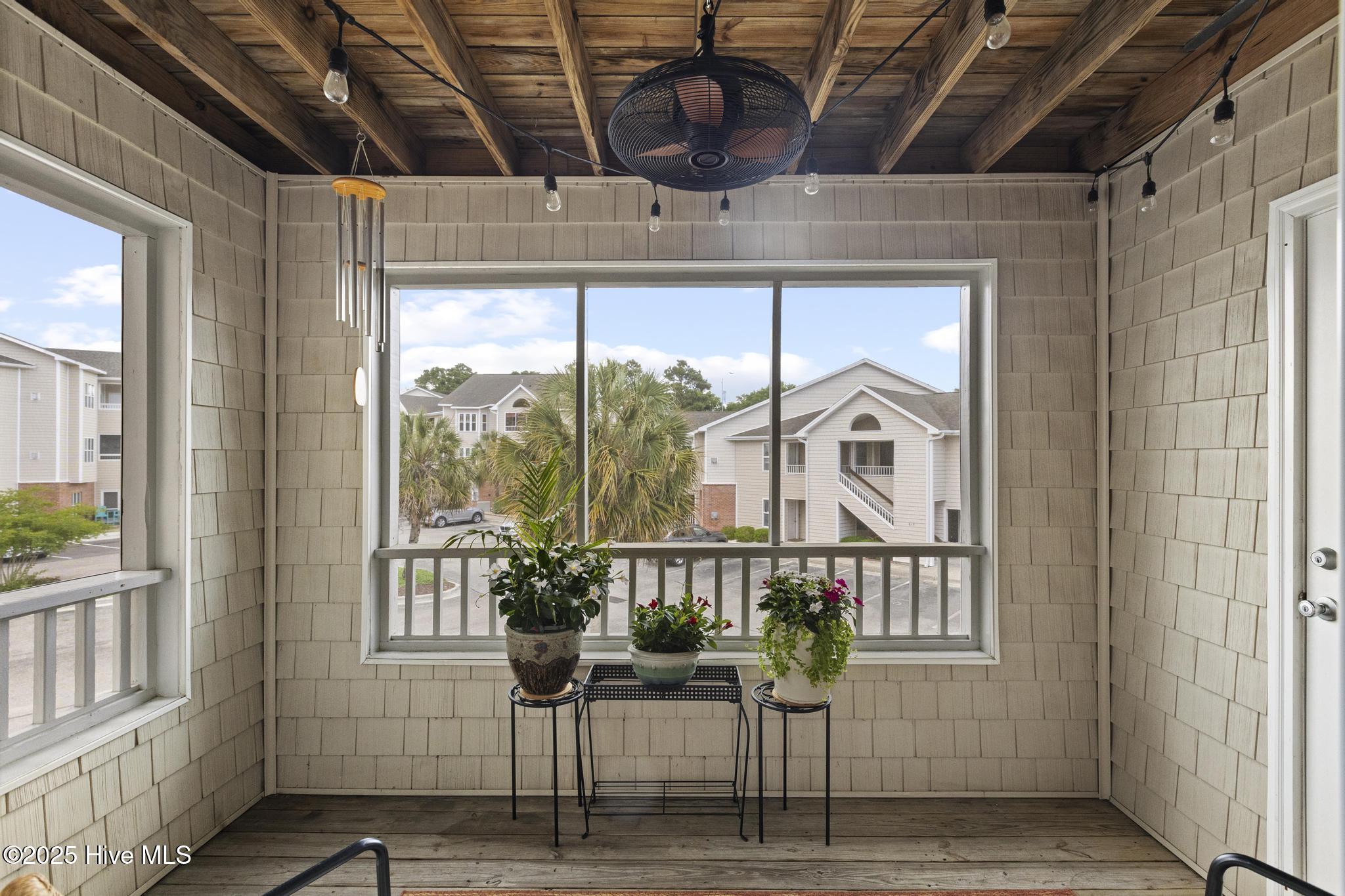 100508509 | Photo 28