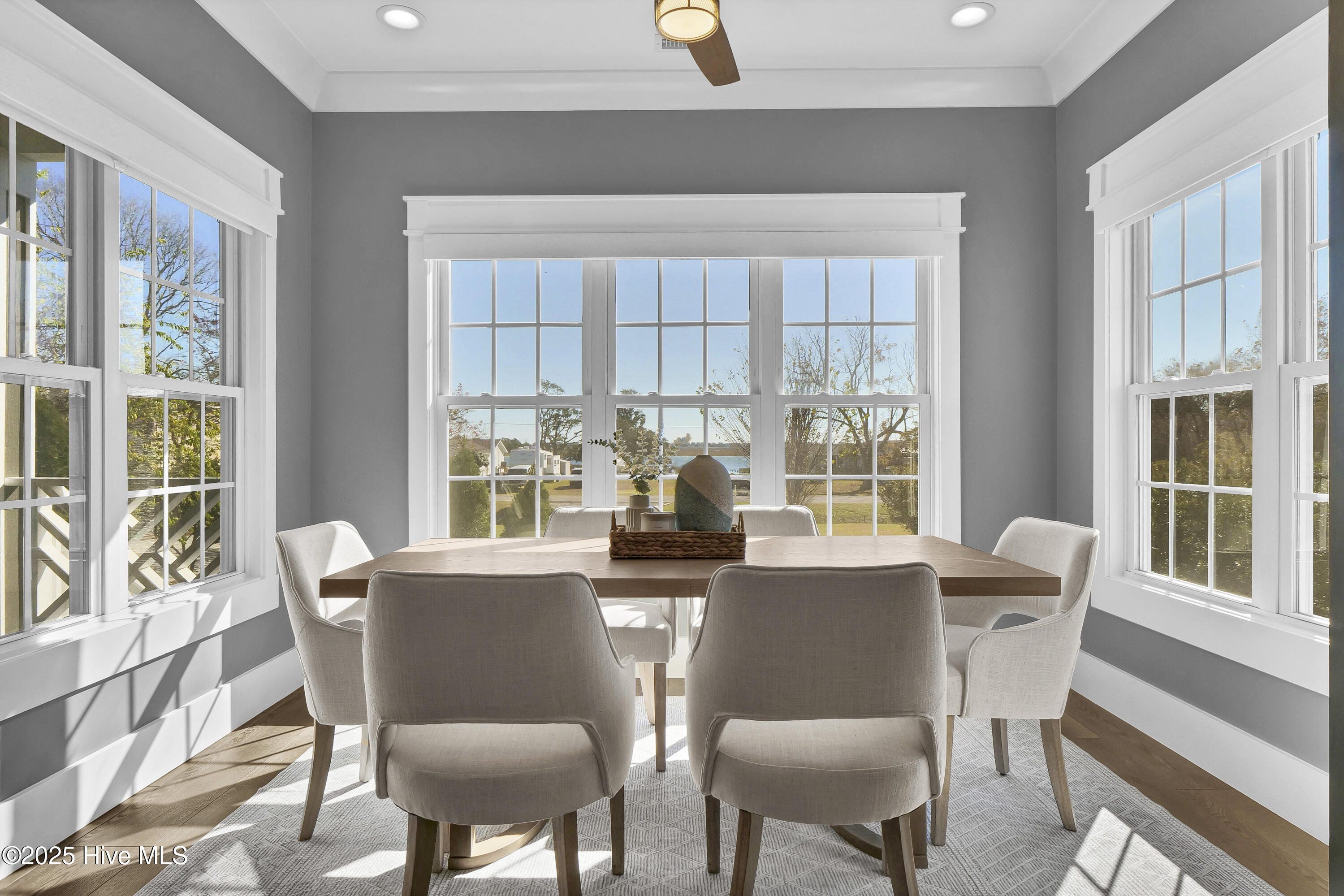 100543040 | Photo 20