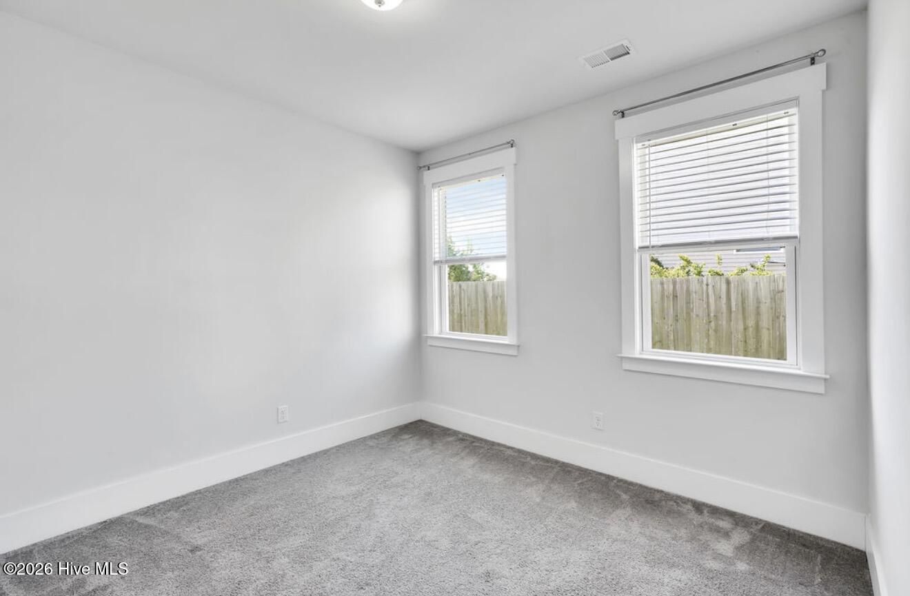 100566526 | Photo 30