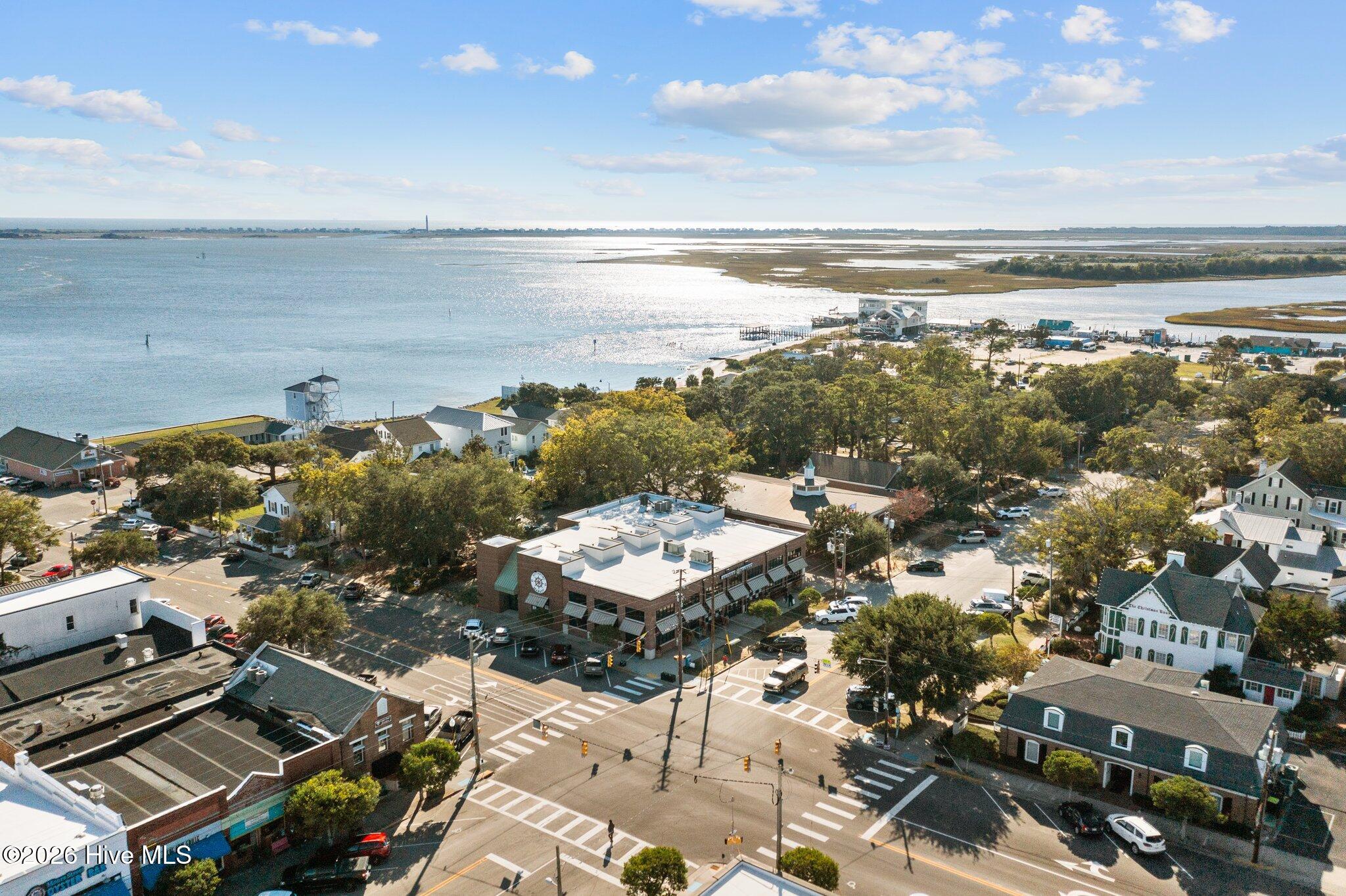 100553619 | Photo 39