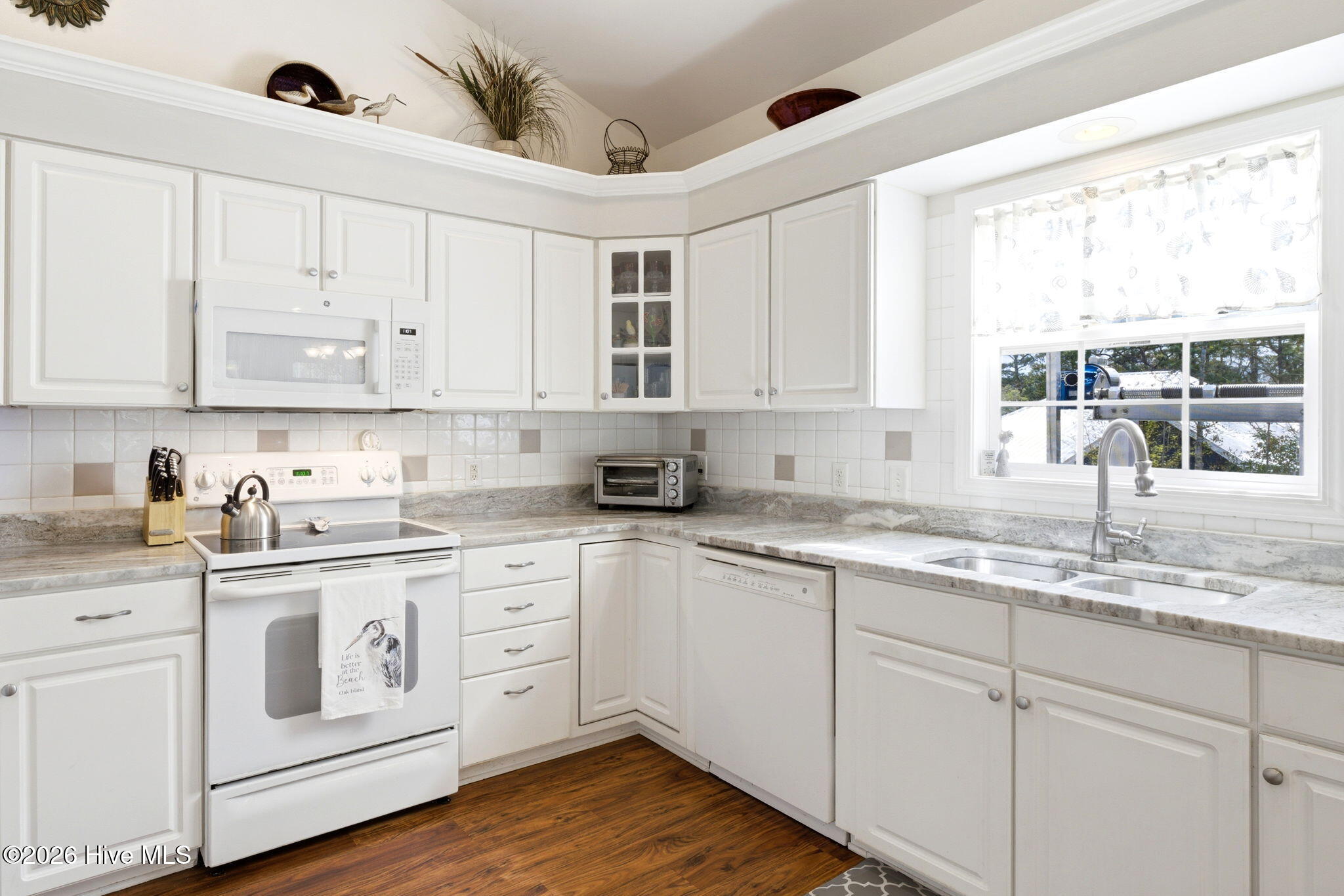 100565063 | Photo 28