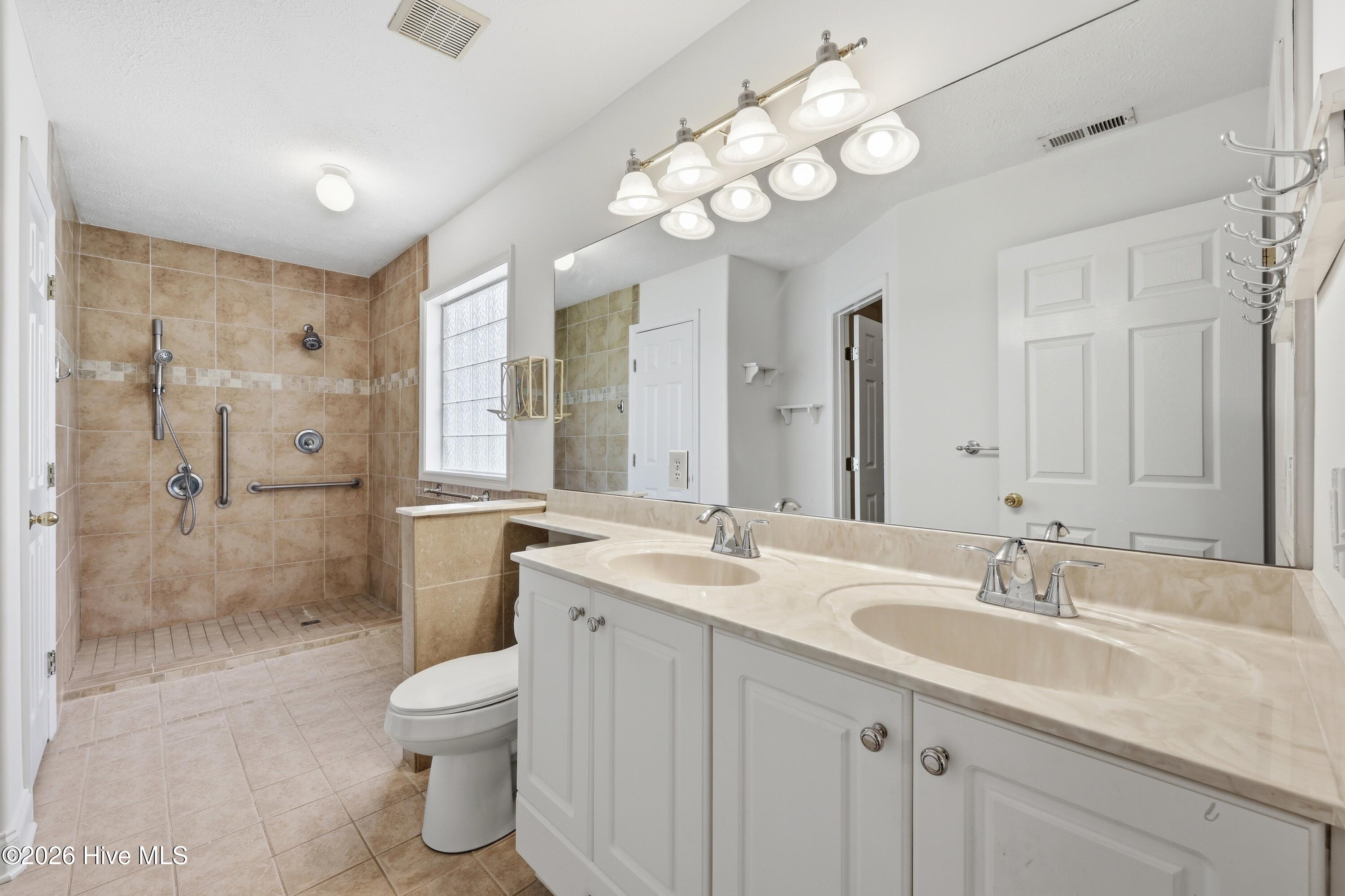 320 Neuchatel Road,New Bern