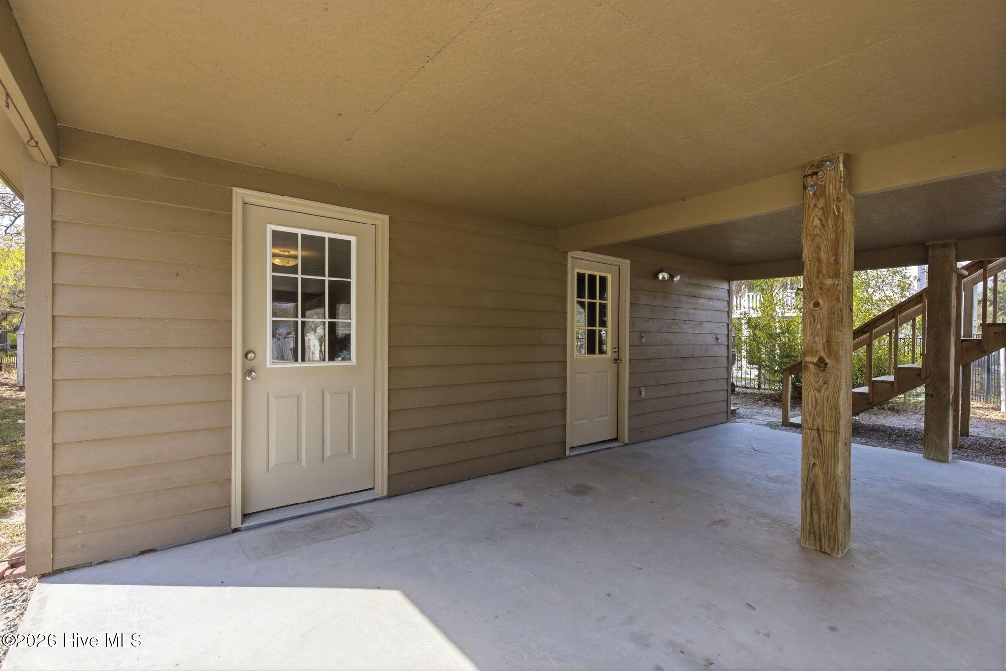 100564018 | Photo 34