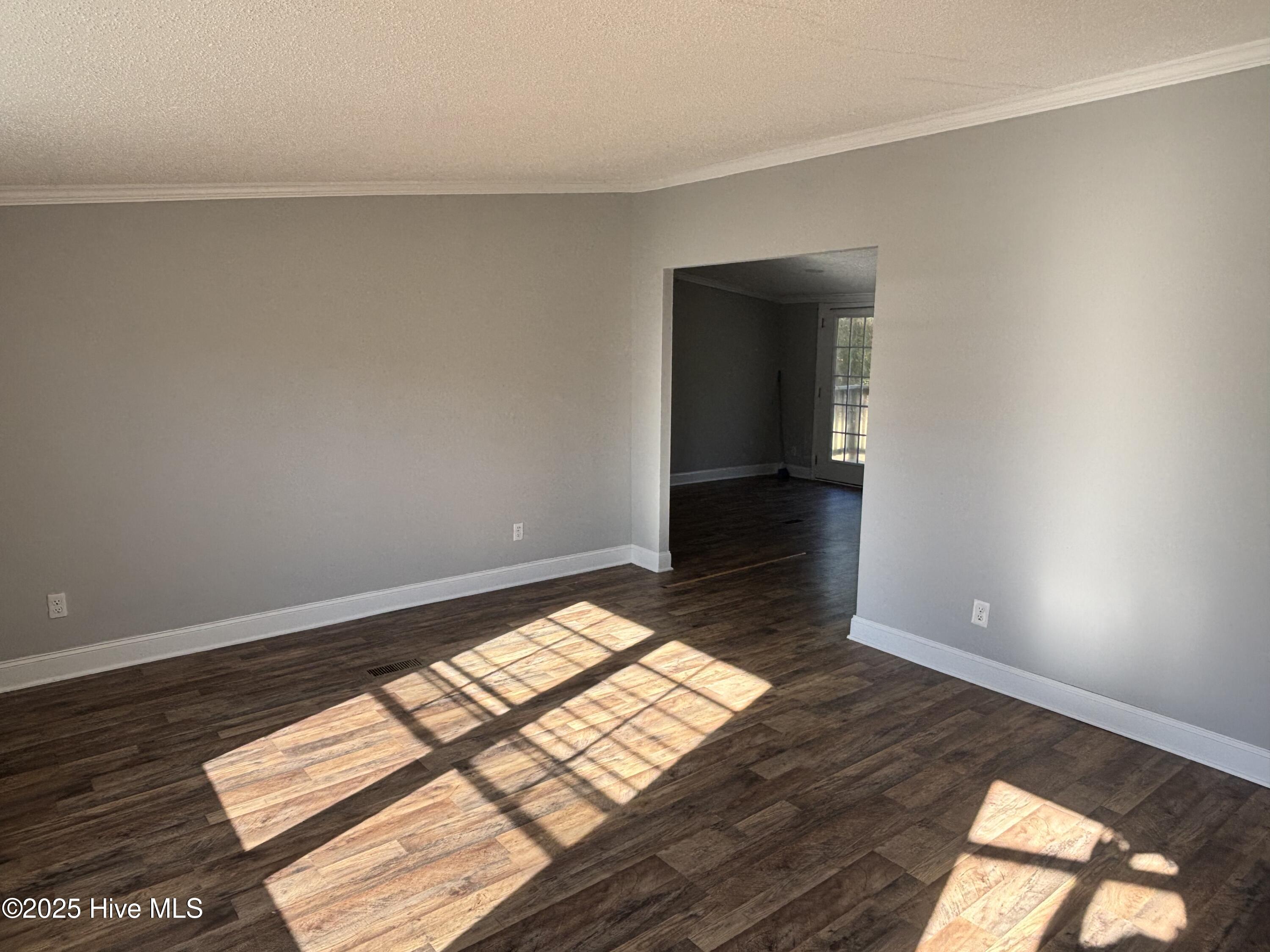 Homes for sale in Clinton, NC | 367 Hood Ln, Clinton, NC 28328 | MLS# 100538847