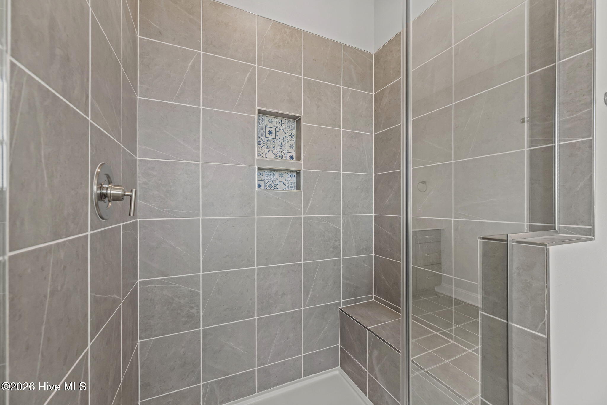 100566681 | Photo 41