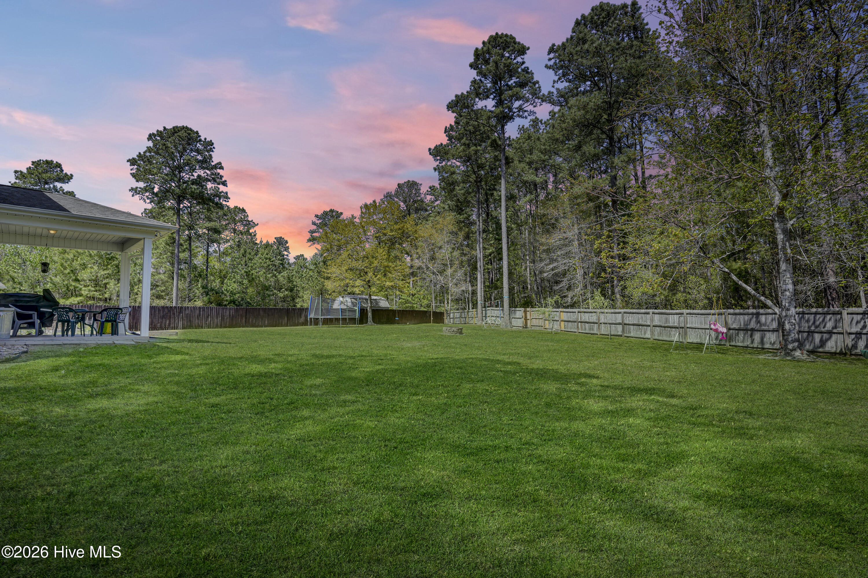 100565660 | Photo 32