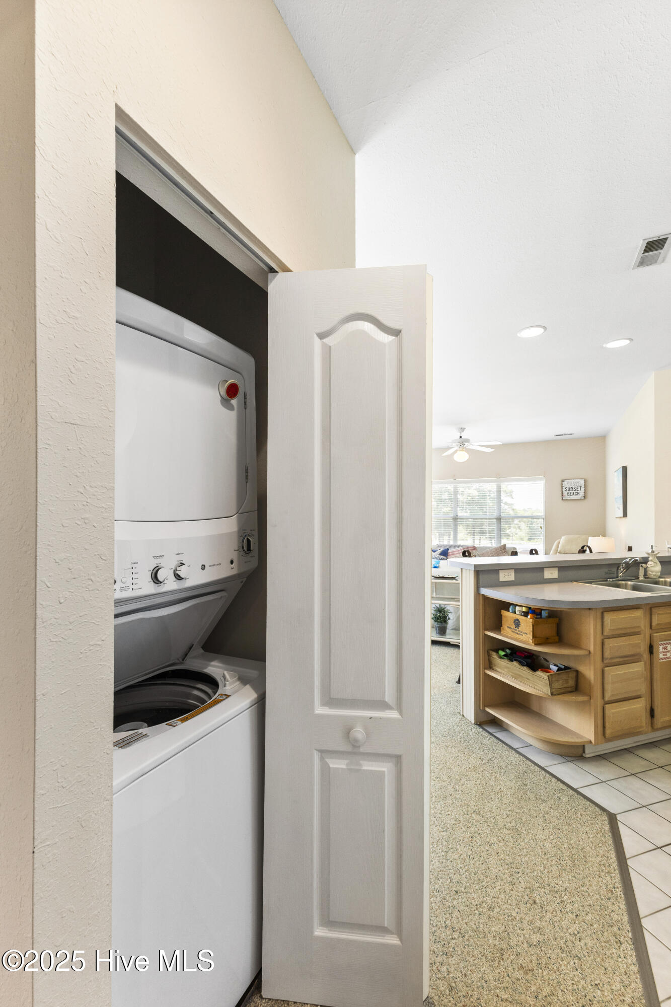 100512721 | Photo 22