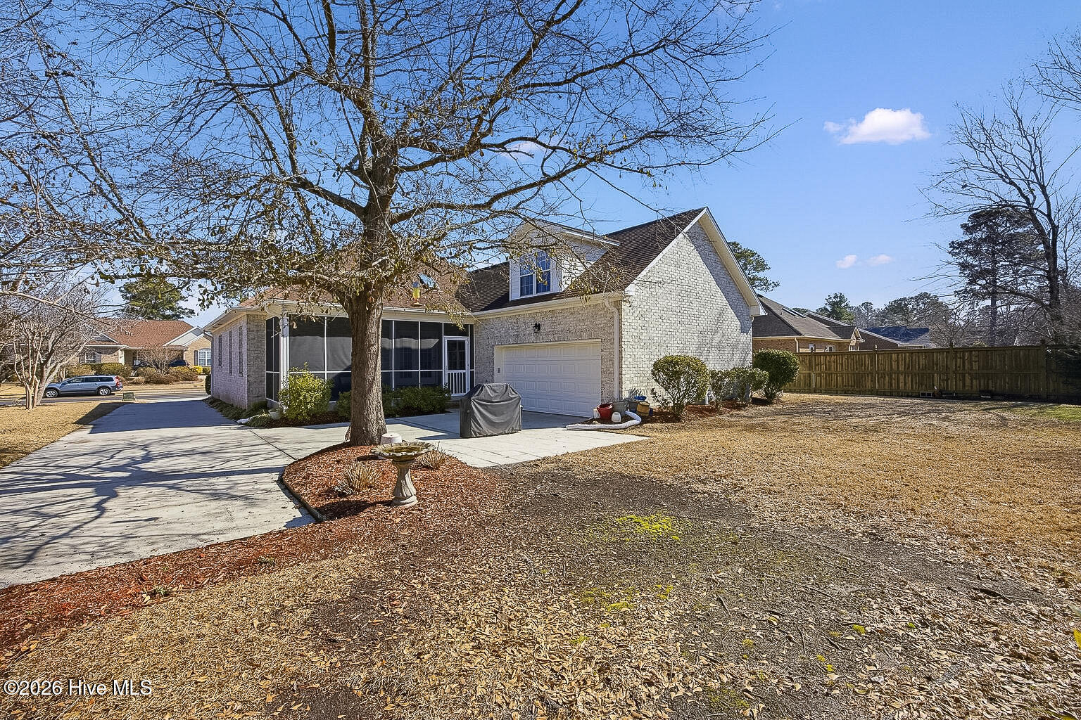 100554989 | Photo 48