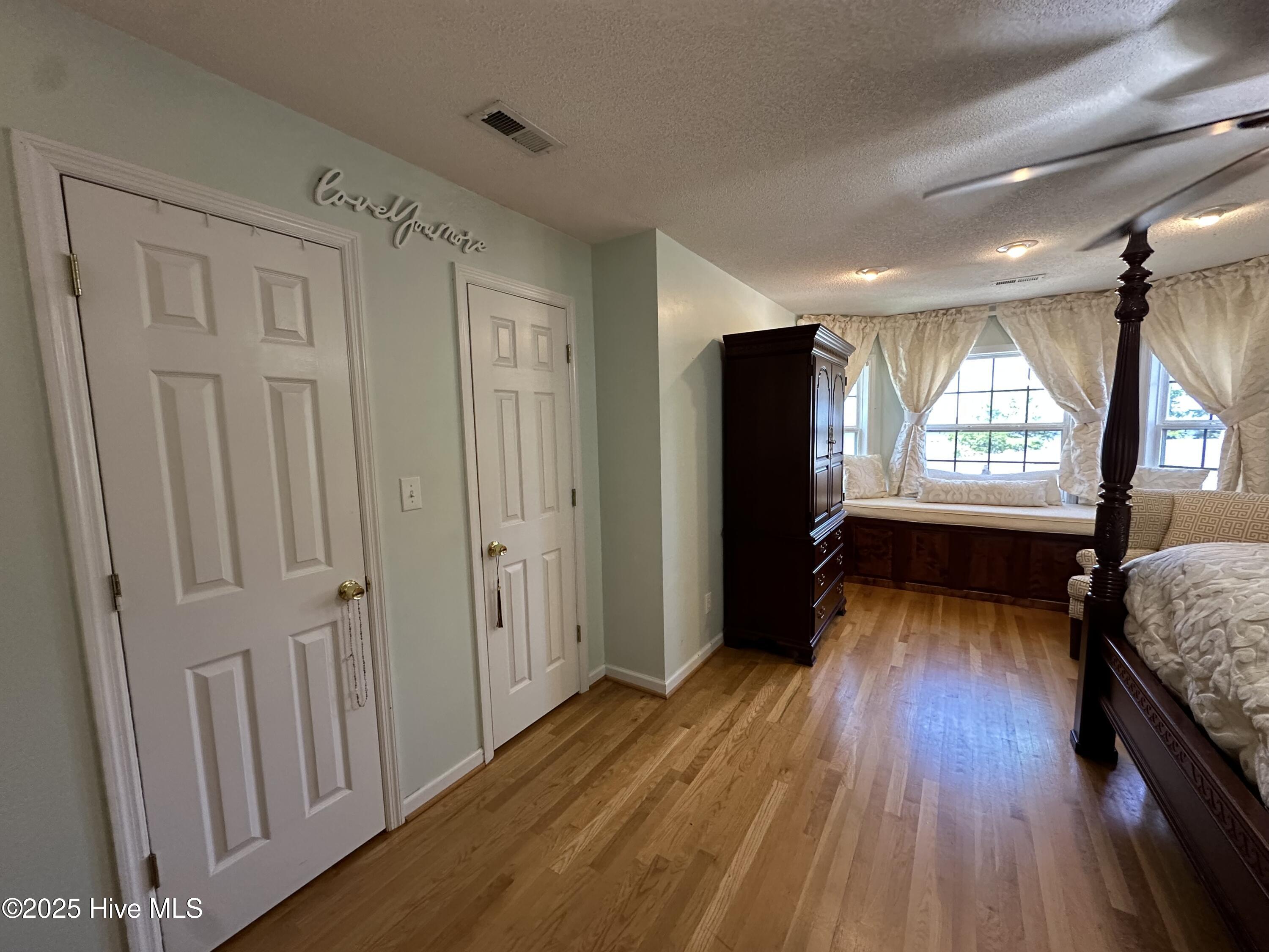 100514130 | Photo 118