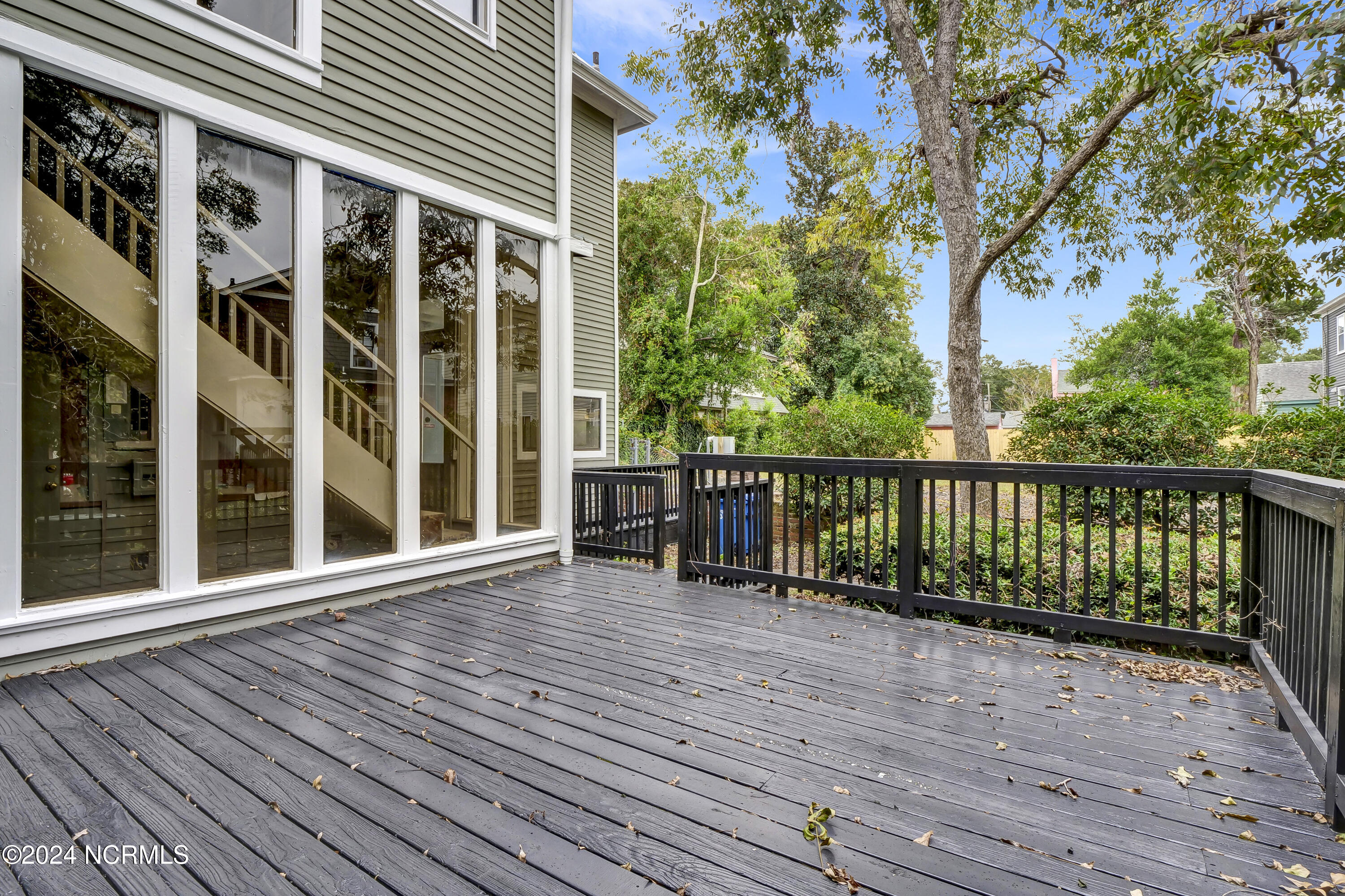 100472145 | Photo 59