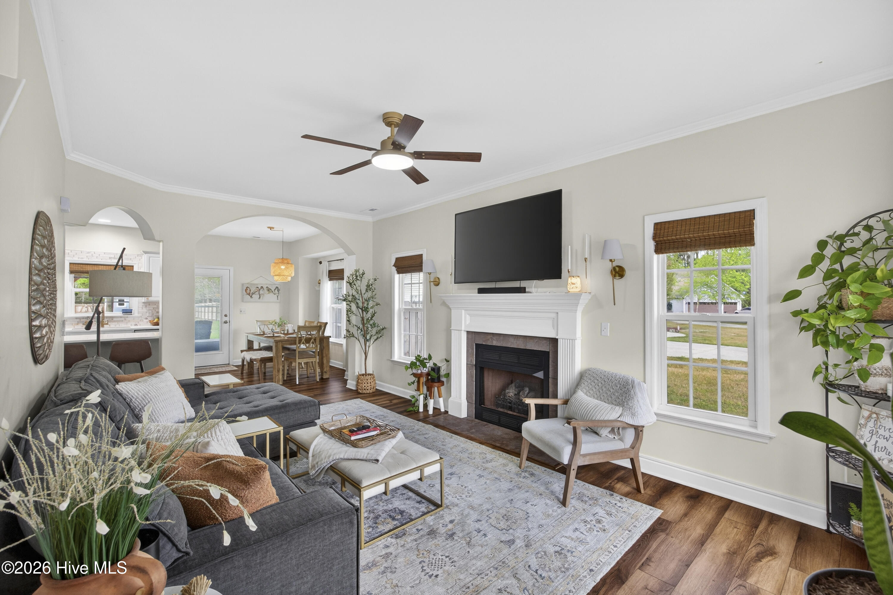 100565225 | Photo 17