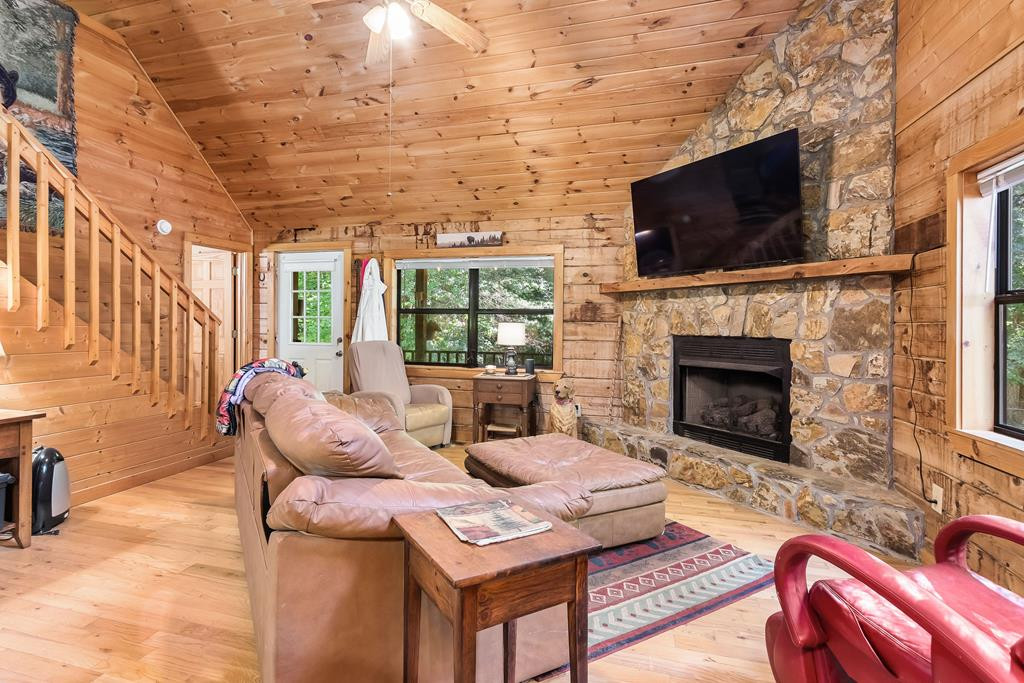 Exterior photo of 35 Winding Hill Trail, Murphy, NC 28906. MLS: 98544179