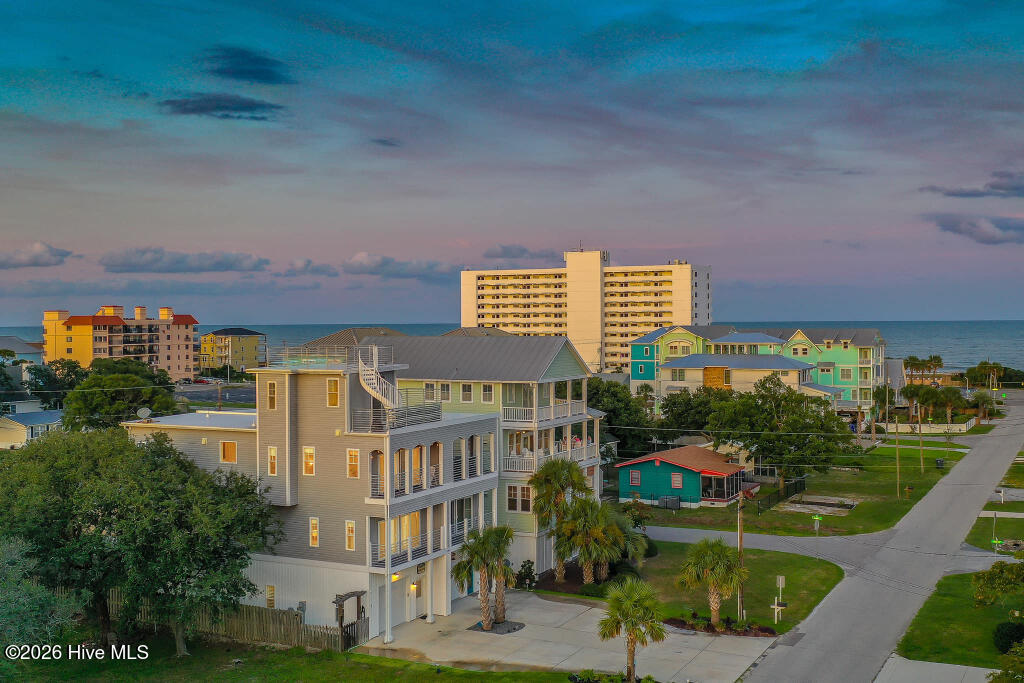 100509824 | Photo 43