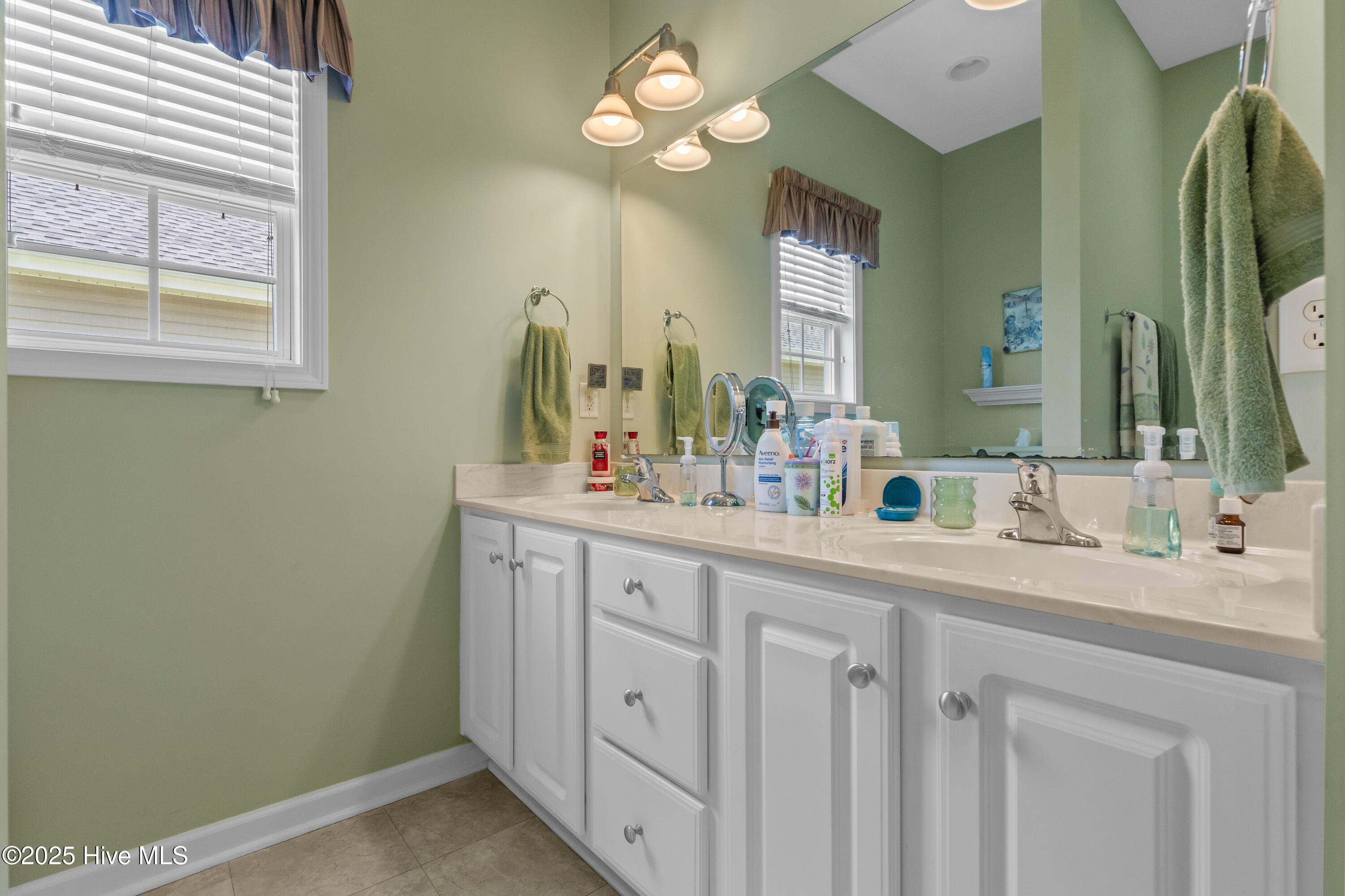 100517494 | Photo 18