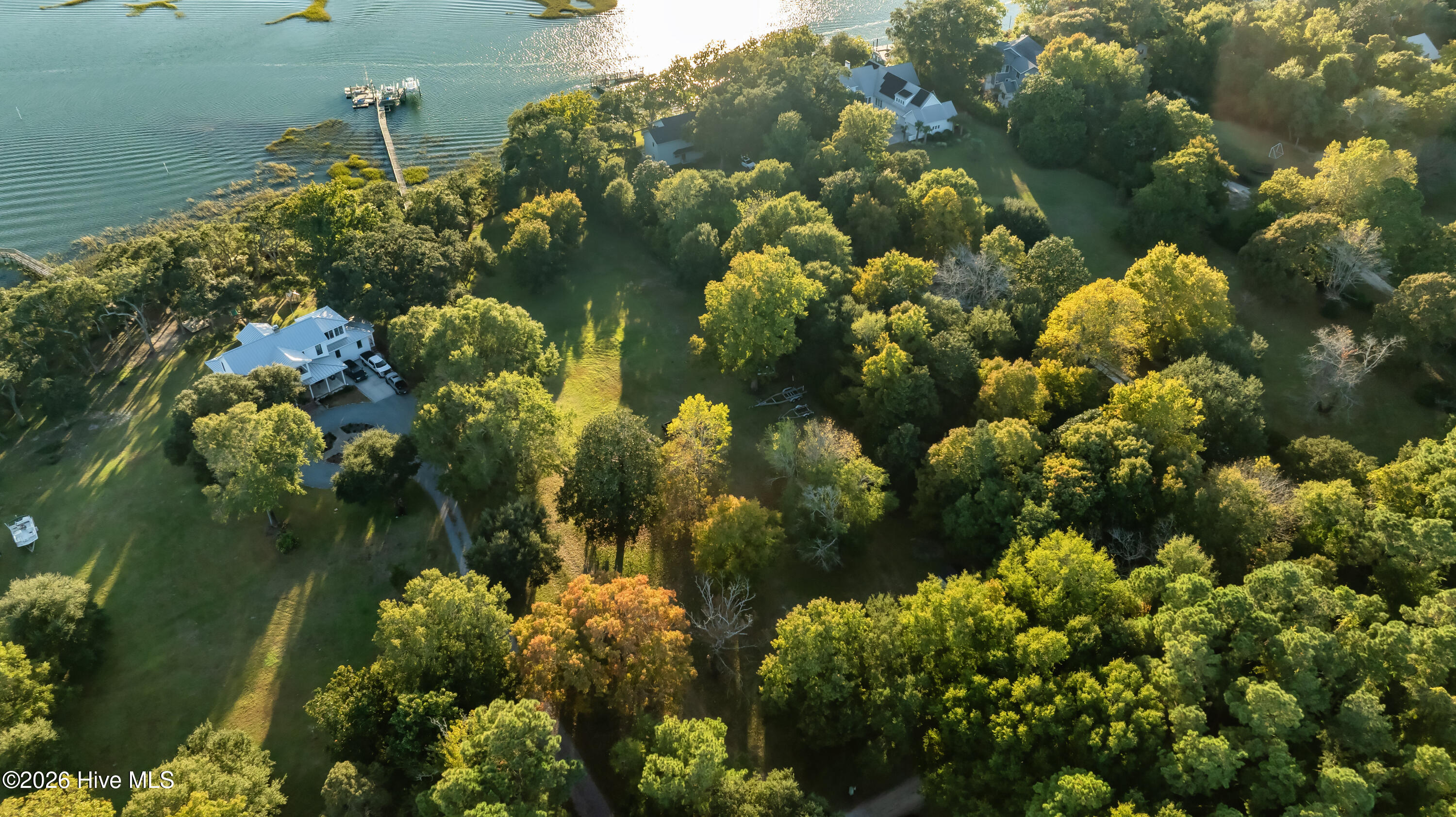 100563233 | Photo 30