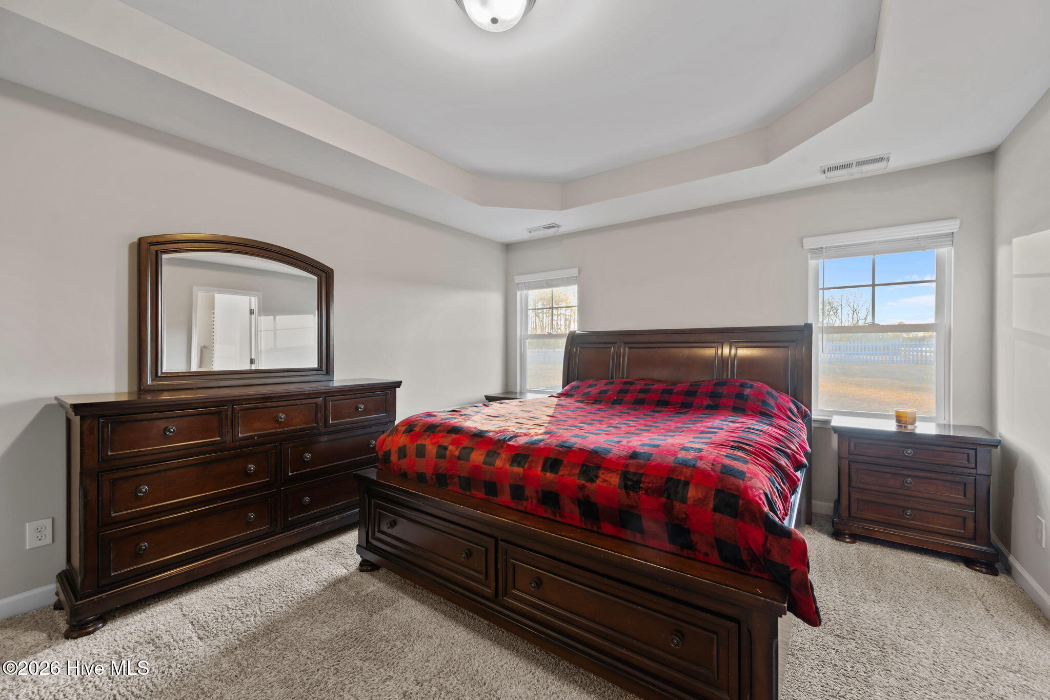 100548485 | Photo 18