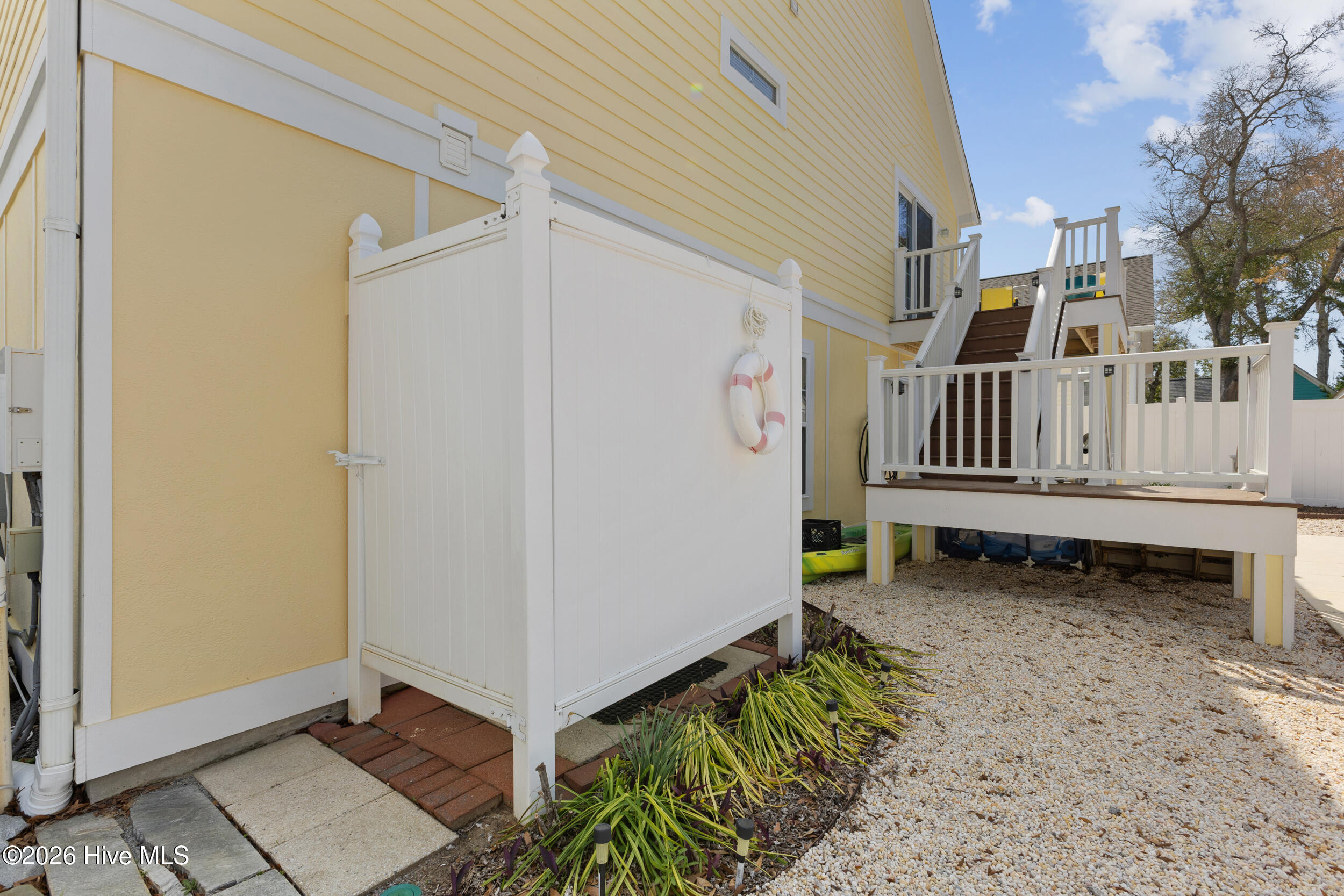 100564508 | Photo 32