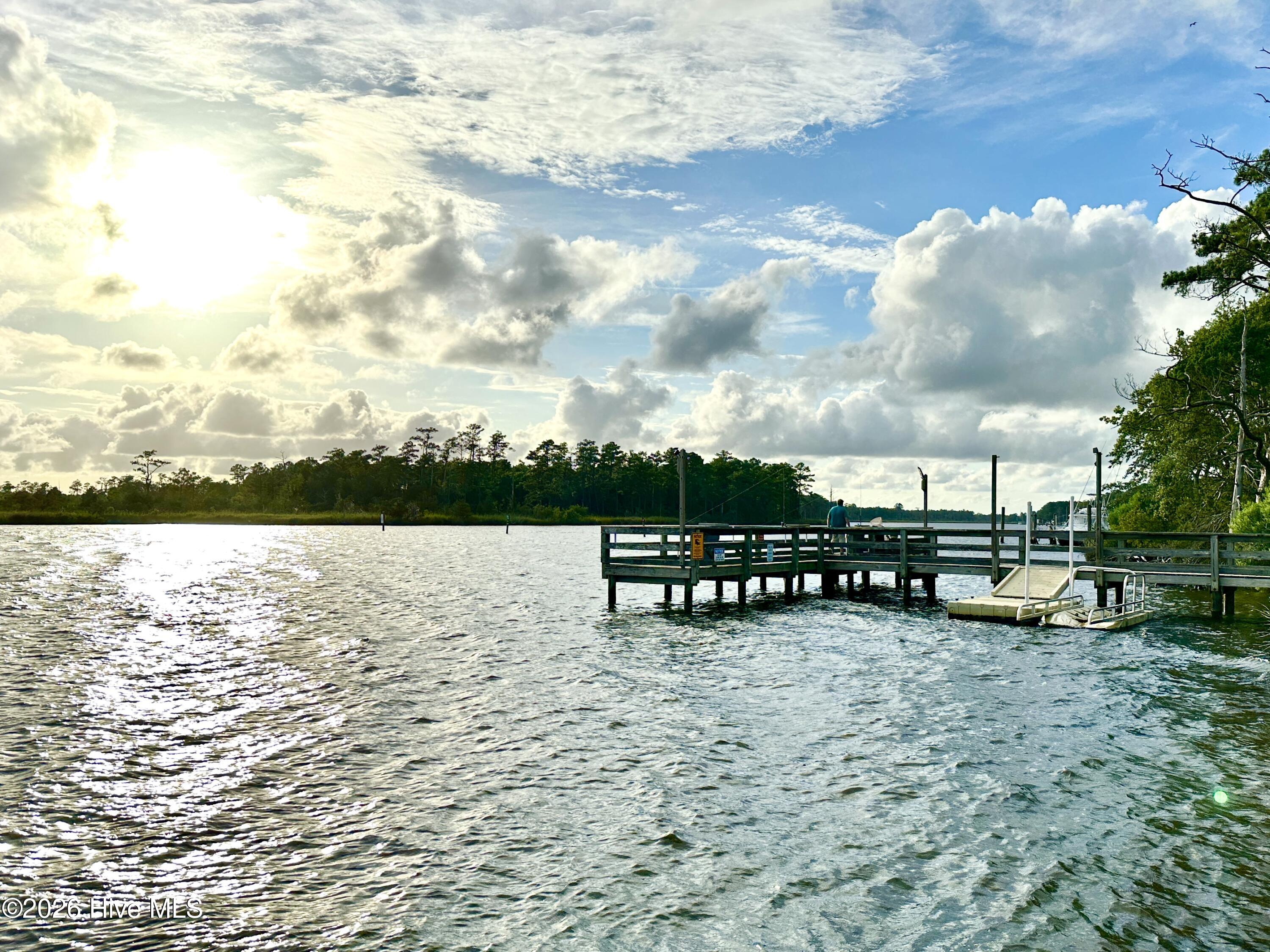 802 Black Swan Road,New Bern