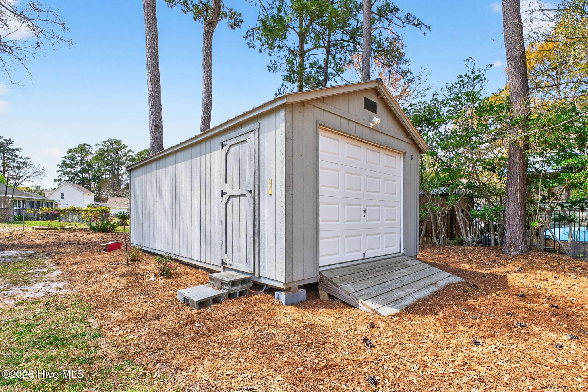 100563567 | Photo 30