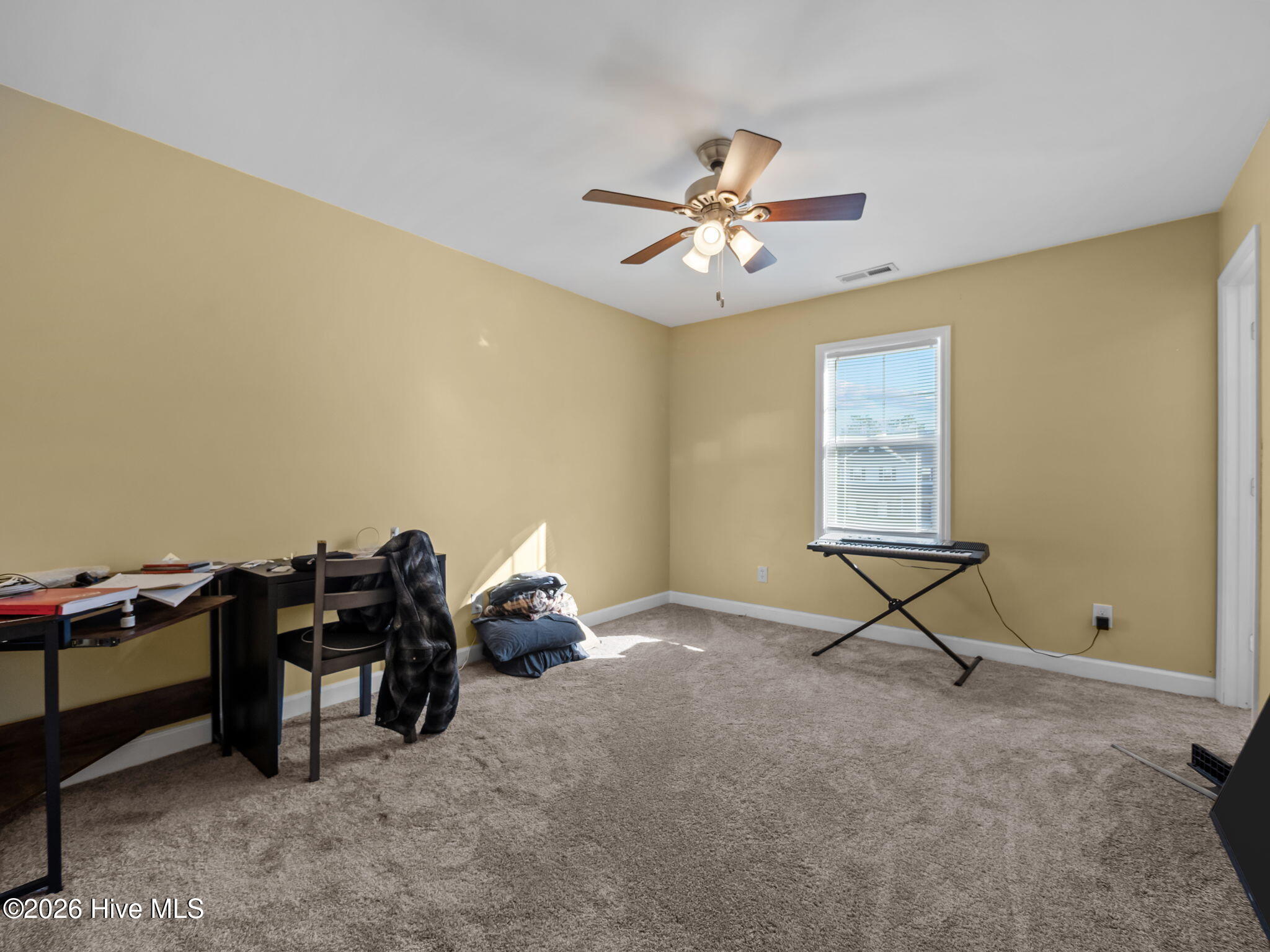 100549949 | Photo 32