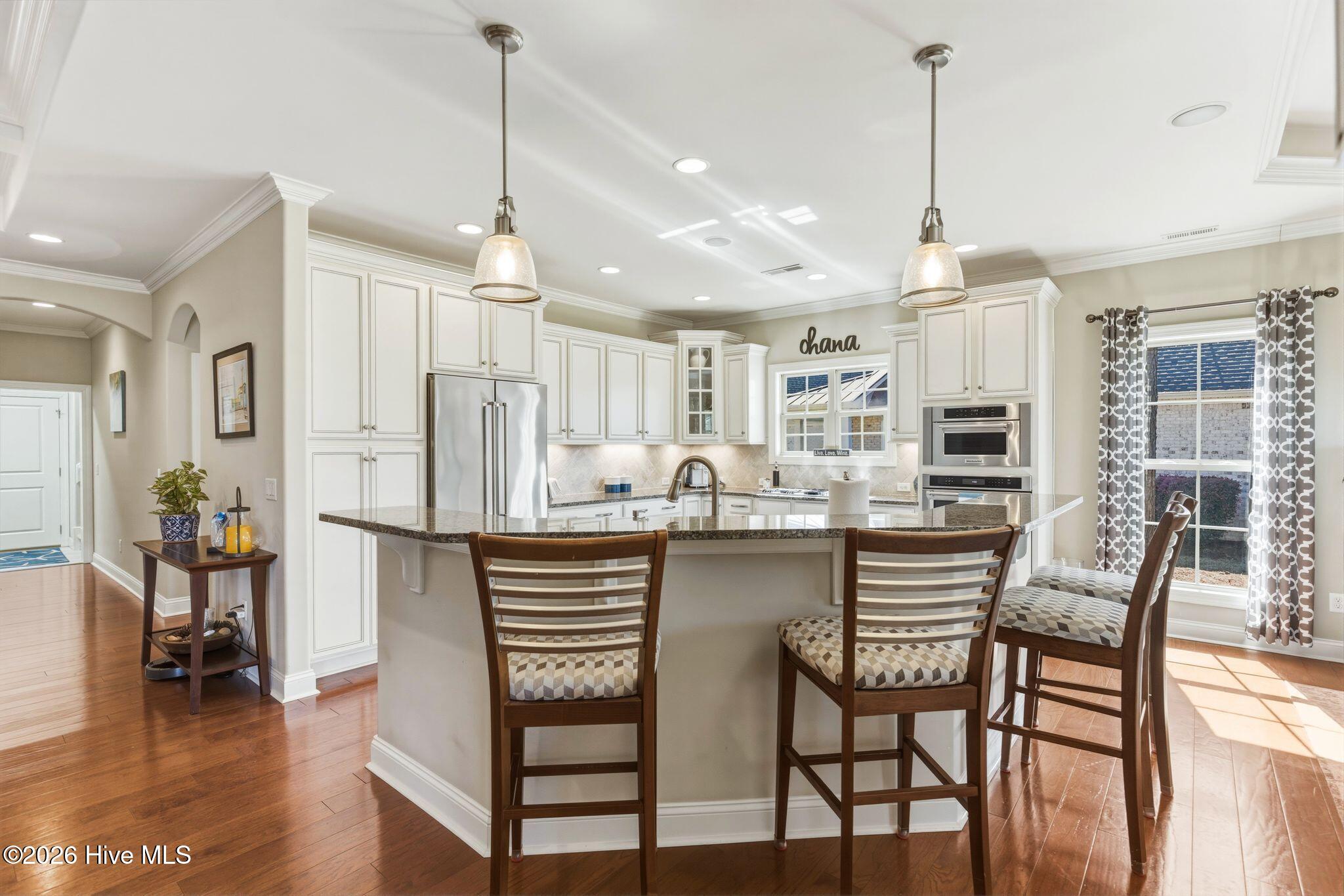 100564432 | Photo 14