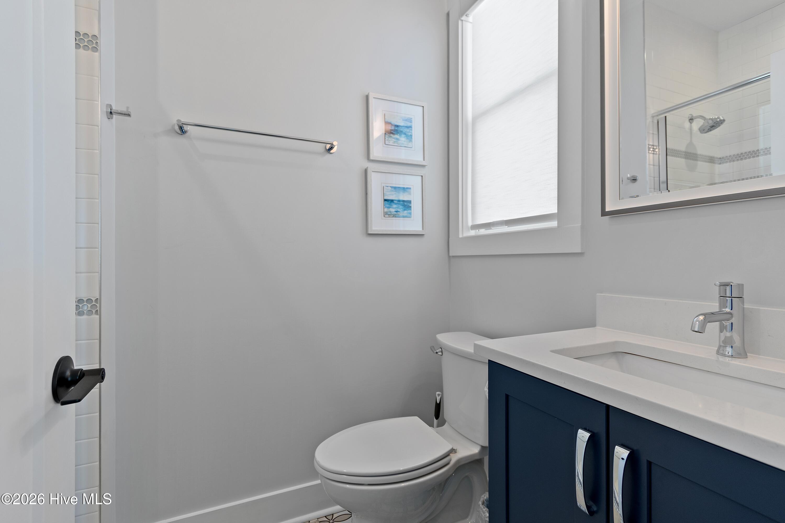 100564147 | Photo 42