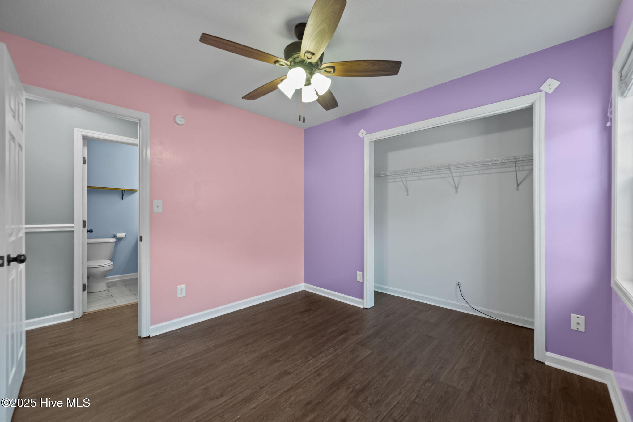 100545189 | Photo 42