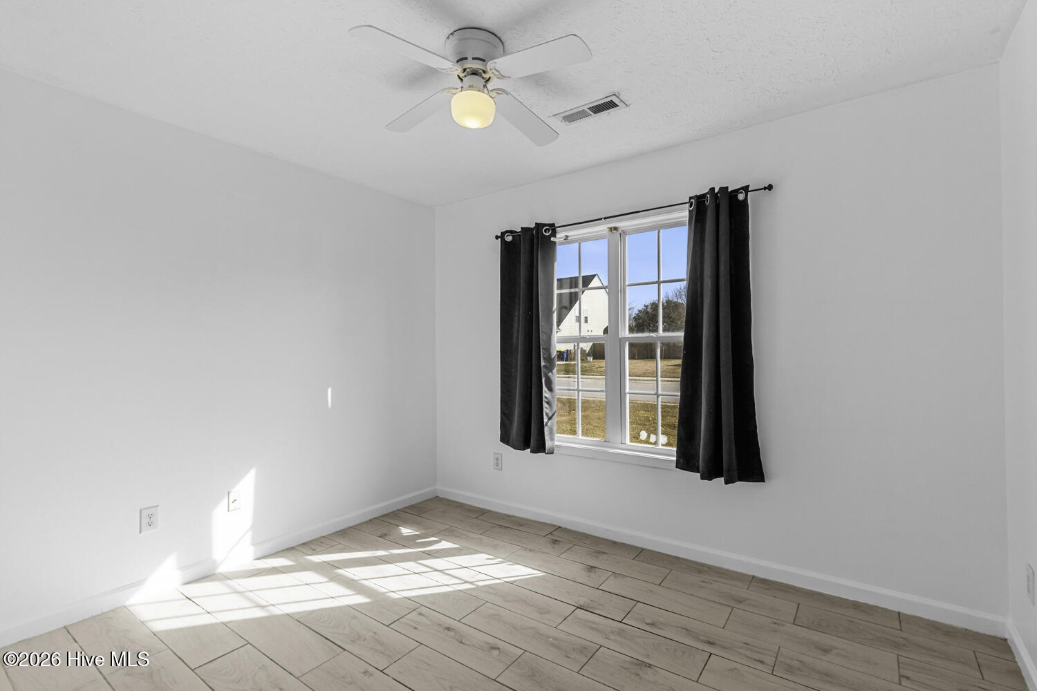 100550831 | Photo 20