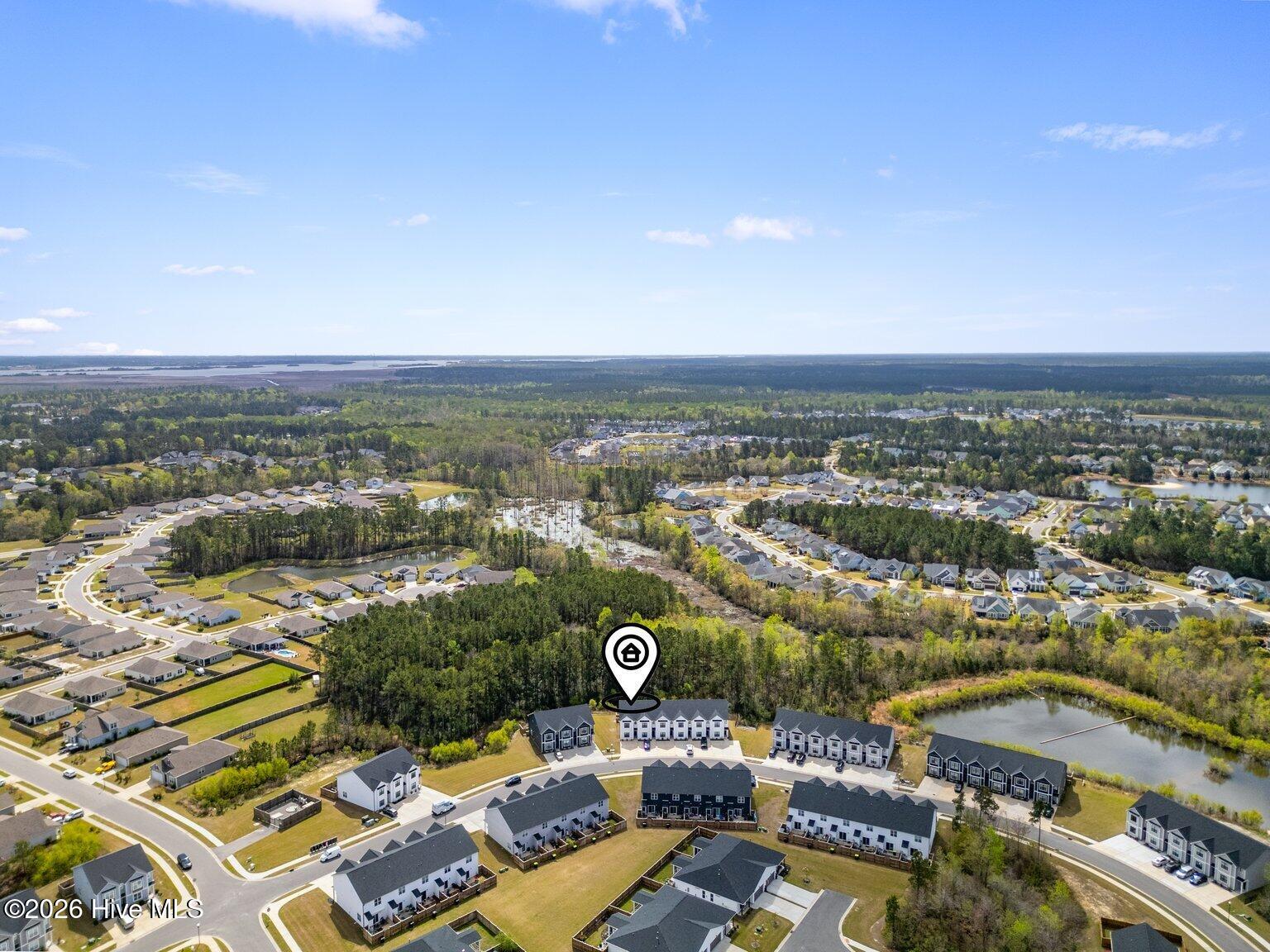 100565820 | Photo 38